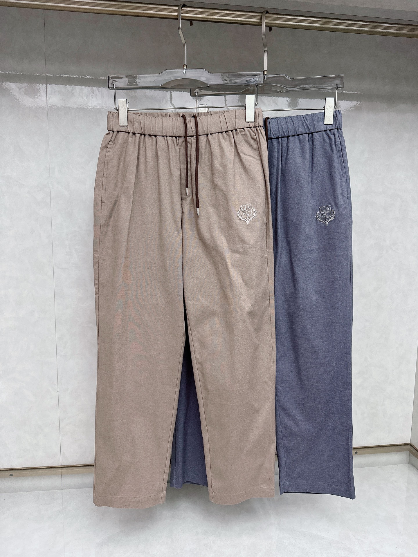 NO:152758,LP Spring and Summer latest casual pants counter 1:1 top replica, full quality!  A must-have item for trendy people!  The old man who knows the goods quickly starts with size M~3xl, loro piano, alexander wang19860909LP 春夏最新休闲裤专柜1:1顶级复刻,全品相！潮人必备单品！懂货的老铁赶紧下手 尺码M~3xl,,loro piana,alexander wang,Men's clothing