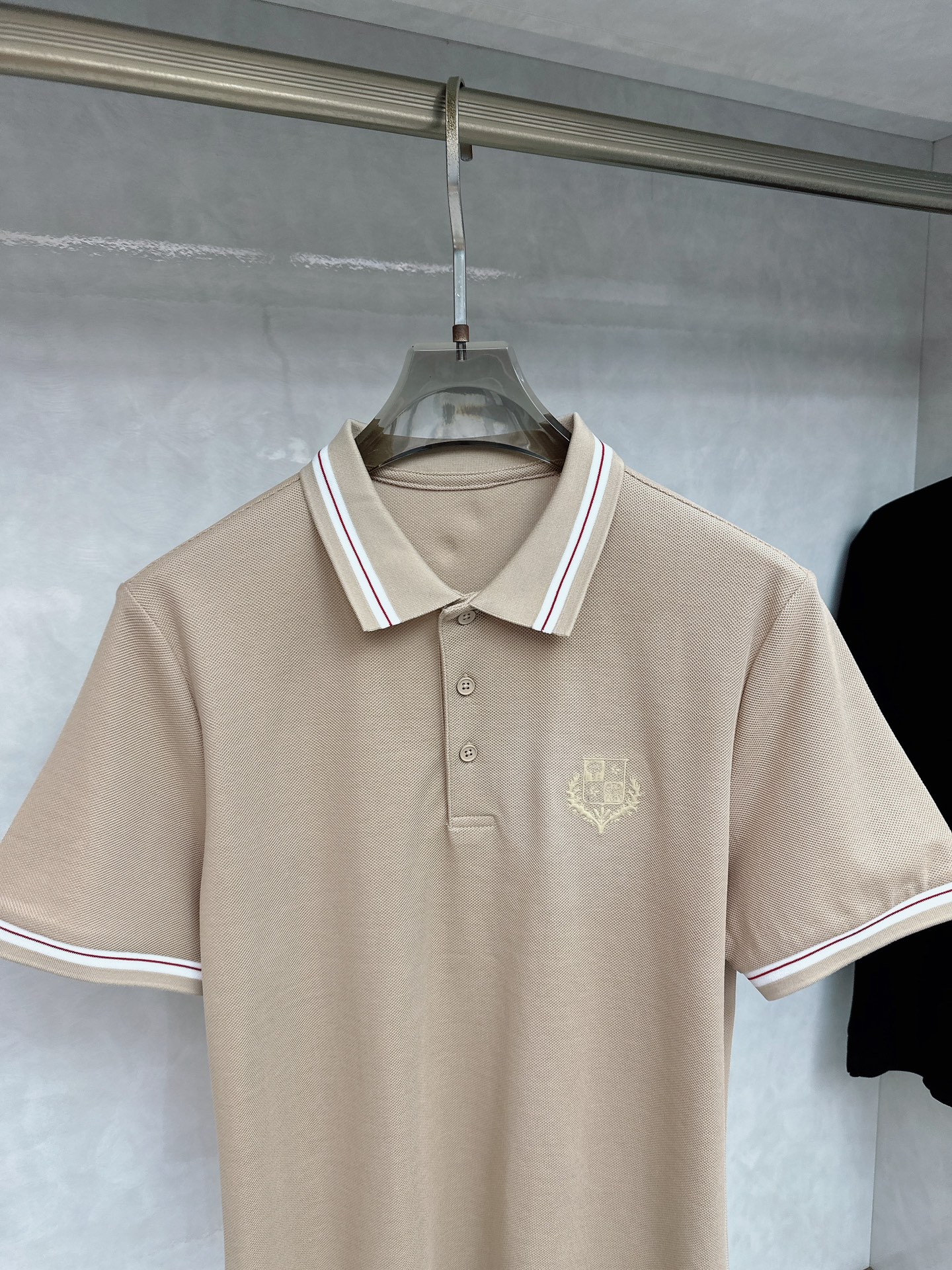  lp。 1955夏季新款首发最新款翻领Polo短袖 高端订制 设计前卫时尚！品牌logo重工艺设计 高