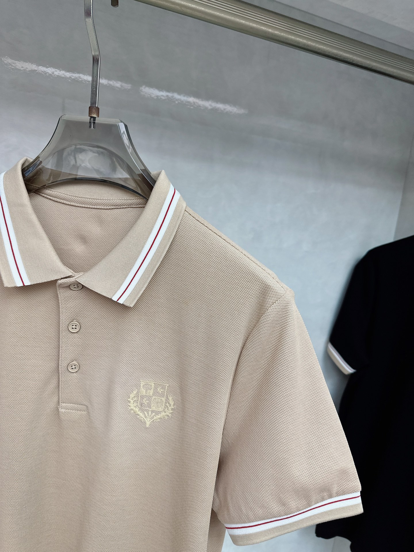  lp。 1955夏季新款首发最新款翻领Polo短袖 高端订制 设计前卫时尚！品牌logo重工艺设计 高