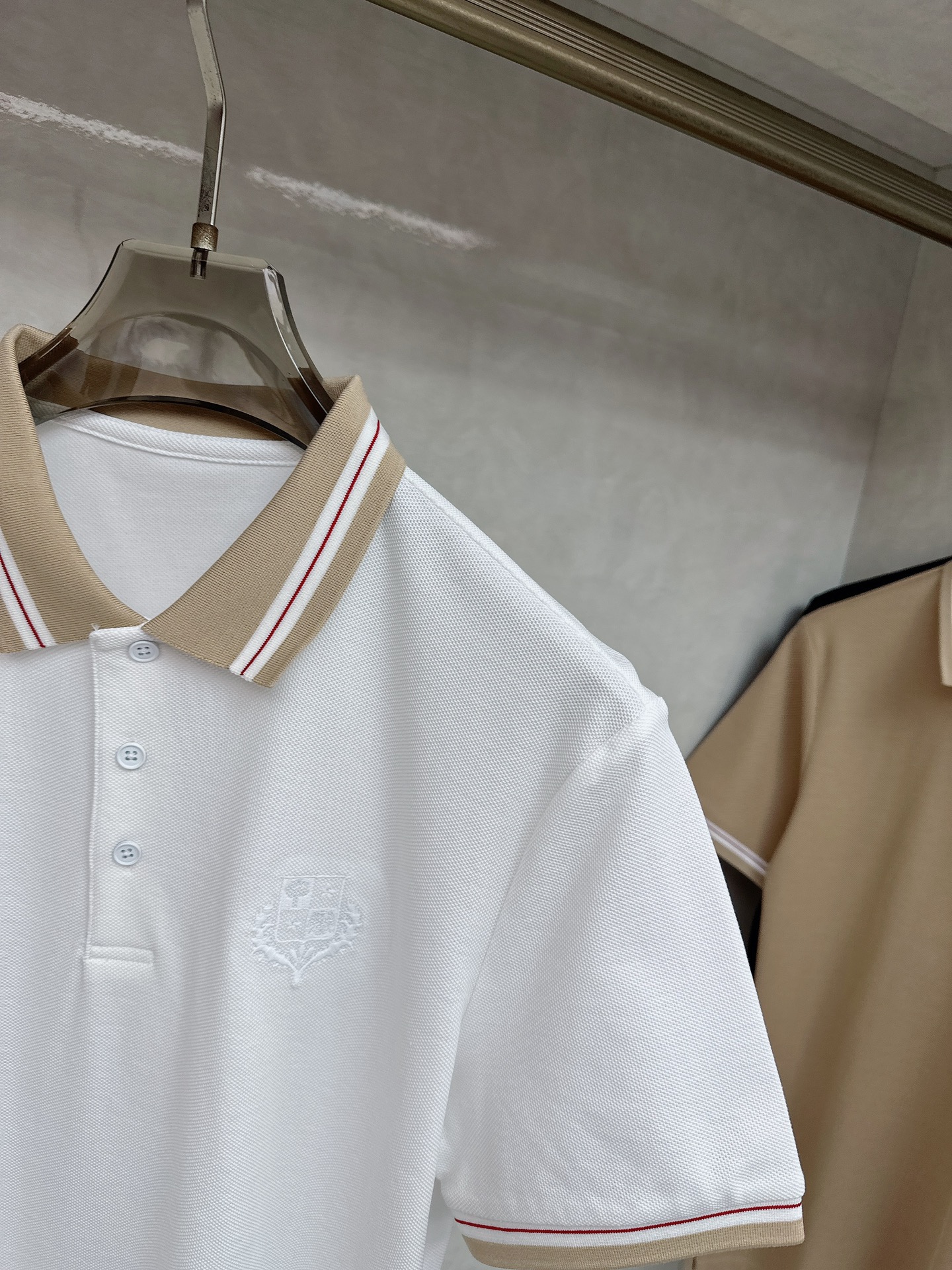 lp。 1955夏季新款首发最新款翻领Polo短袖 高端订制 设计前卫时尚！品牌logo重工艺设计 高