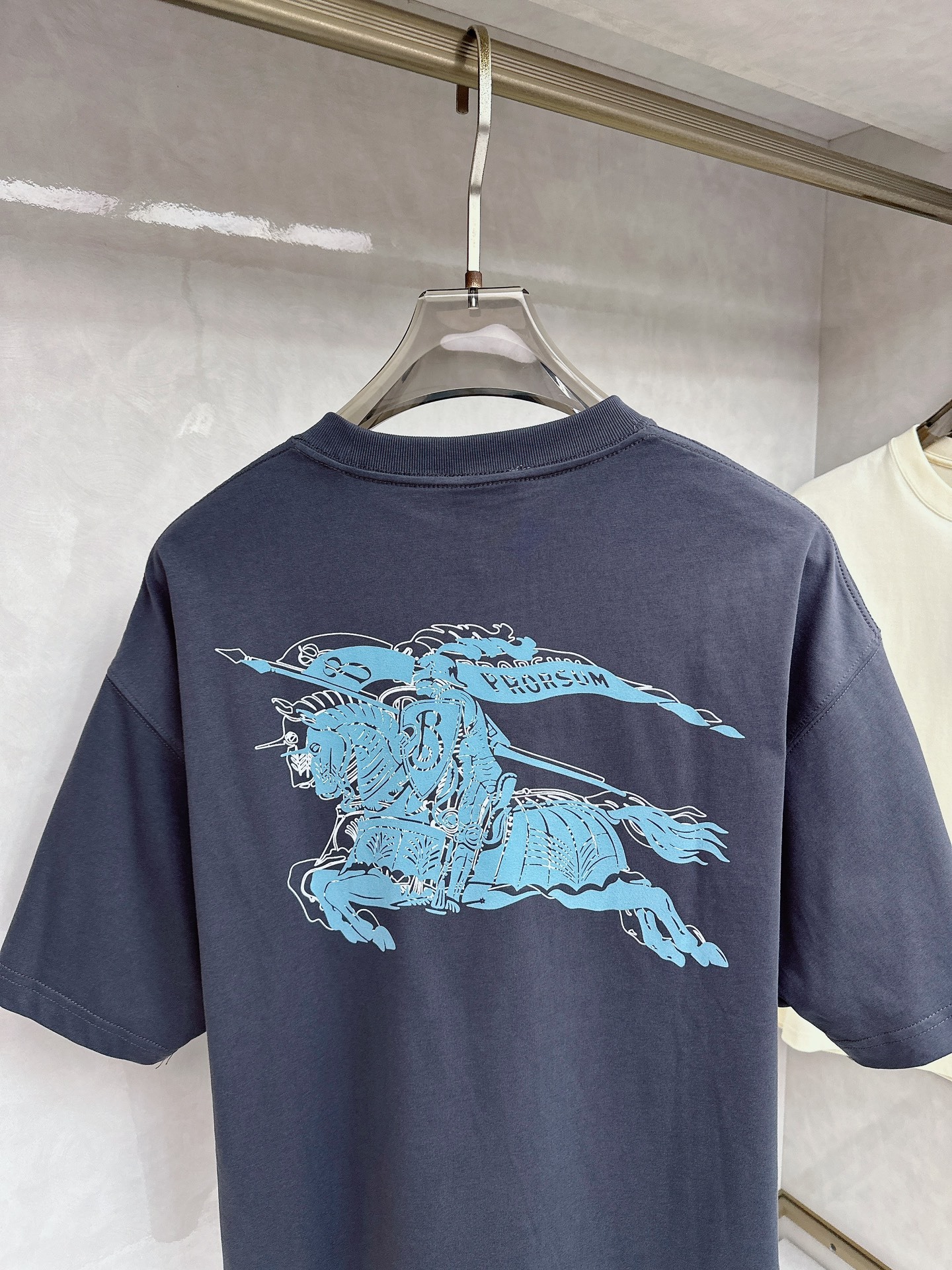 巴宝莉 25SS春夏新款进口双纱棉布基础圆领短Tee,男女同款后背logo徽标发泡印花装饰休闲短袖T恤