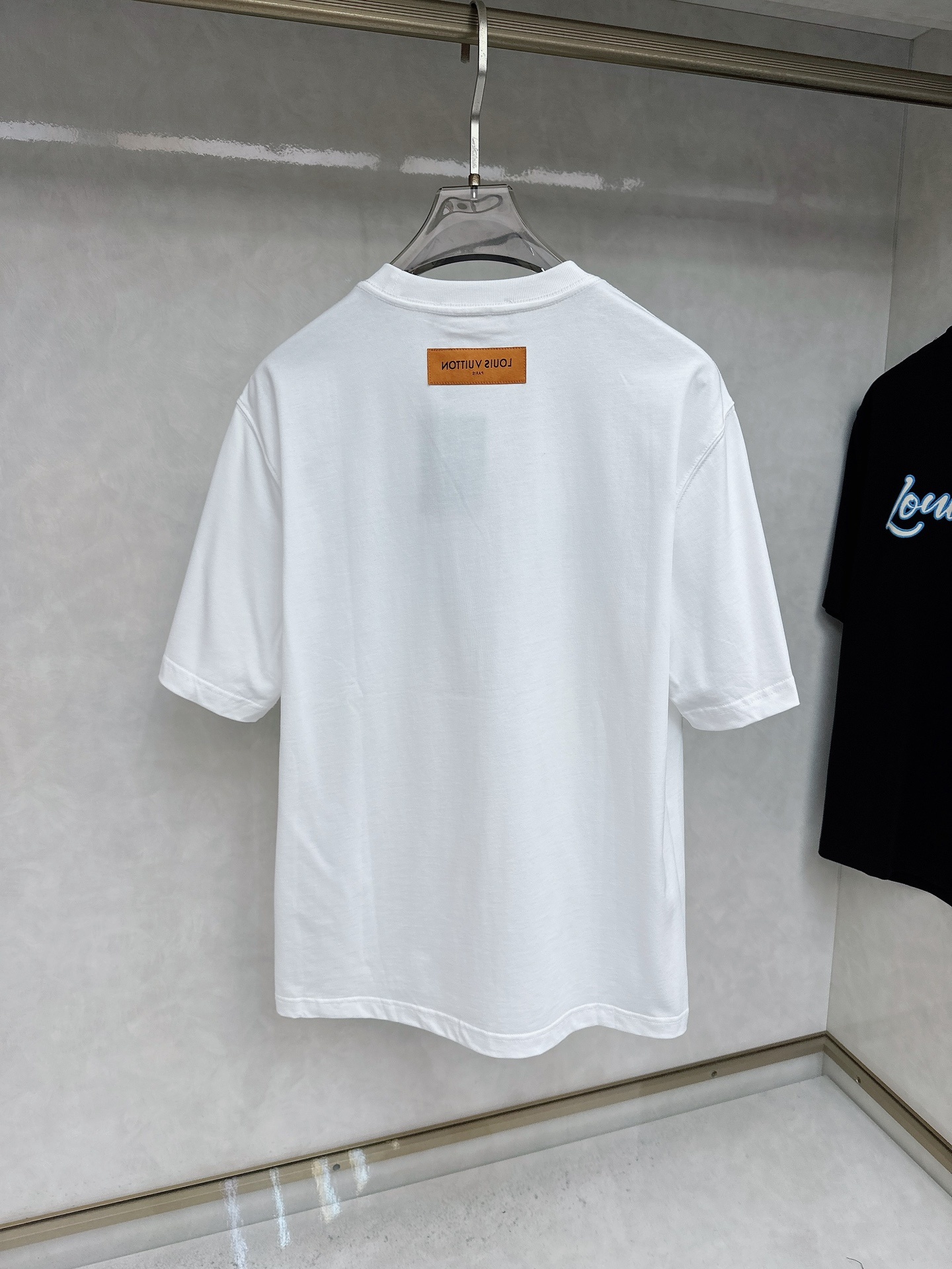 LV 25SS春夏新款进口双纱棉布基础圆领短Tee,男女同款后背logo徽标发泡印花装饰休闲短袖T恤衫