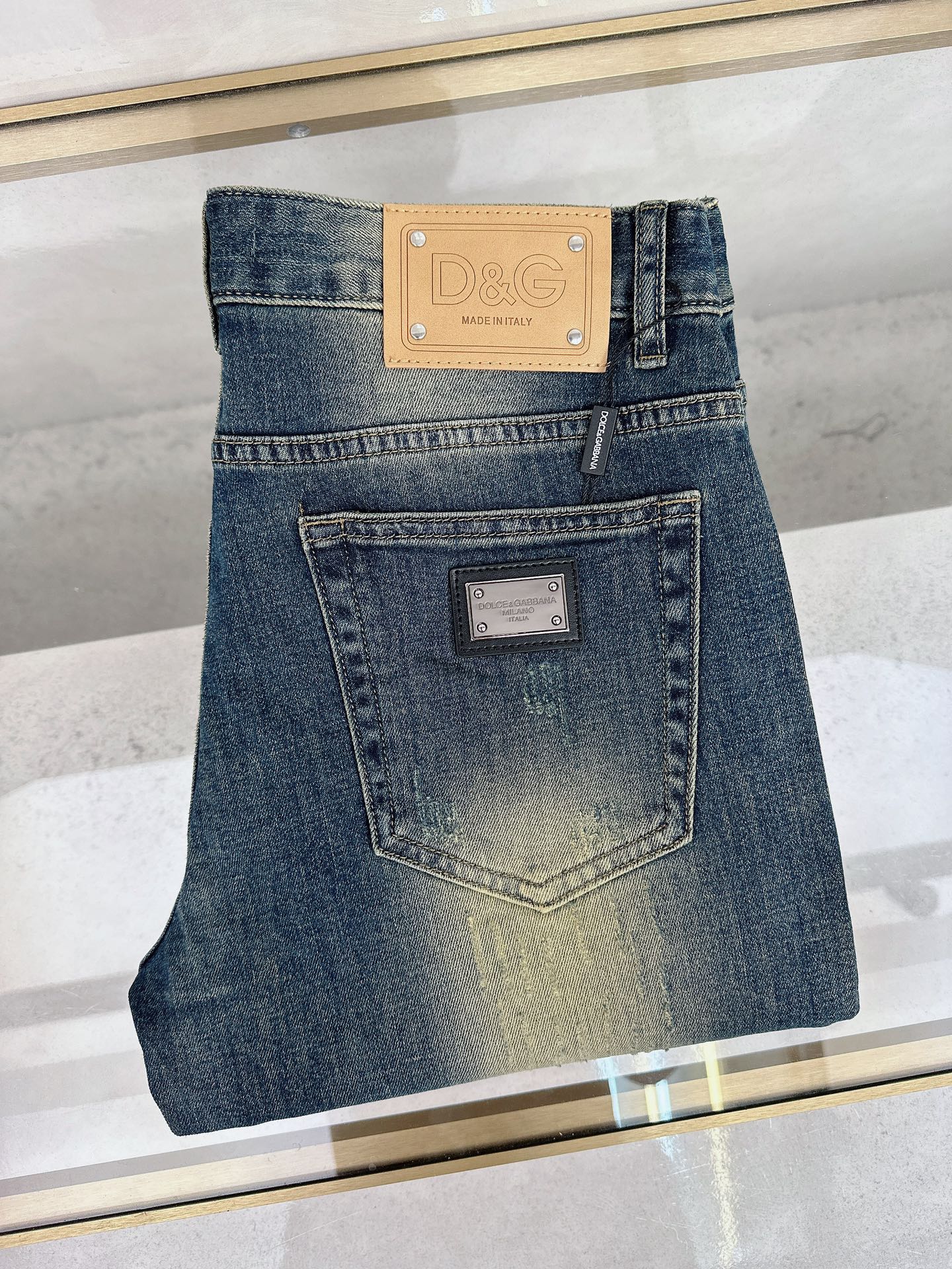 NO:519054,DG 2025 spring and summer new men's casual jeans, top quality!  Channel orders are sold simultaneously on the official website!  !  Original customized denim cotton material!  Suitable for casual/formal outfits ~ the best for daily commuting!  !  Size 29-38 (no 3537), jeans,alexander wang19860909DG 2025春夏新款男士休闲牛仔裤,顶级品质！渠道订单,官网同步出售！！原厂订制牛仔全棉材质！适合休闲/正装各种搭配～日常通勤的极品！！尺码29-38（没3537）,,jeans,alexander wang,Men's clothing