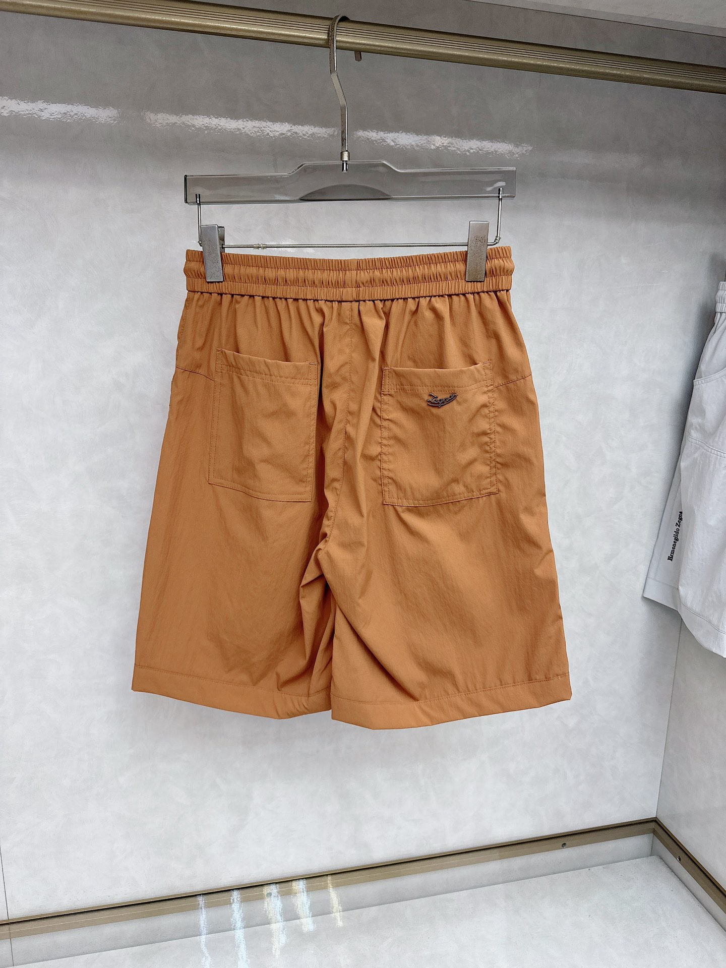  杰尼亚 2025夏季新款，最新休闲短裤。原版裤型上身休闲百搭、多口袋设计 随性慵懒范，高级定制进口纯棉