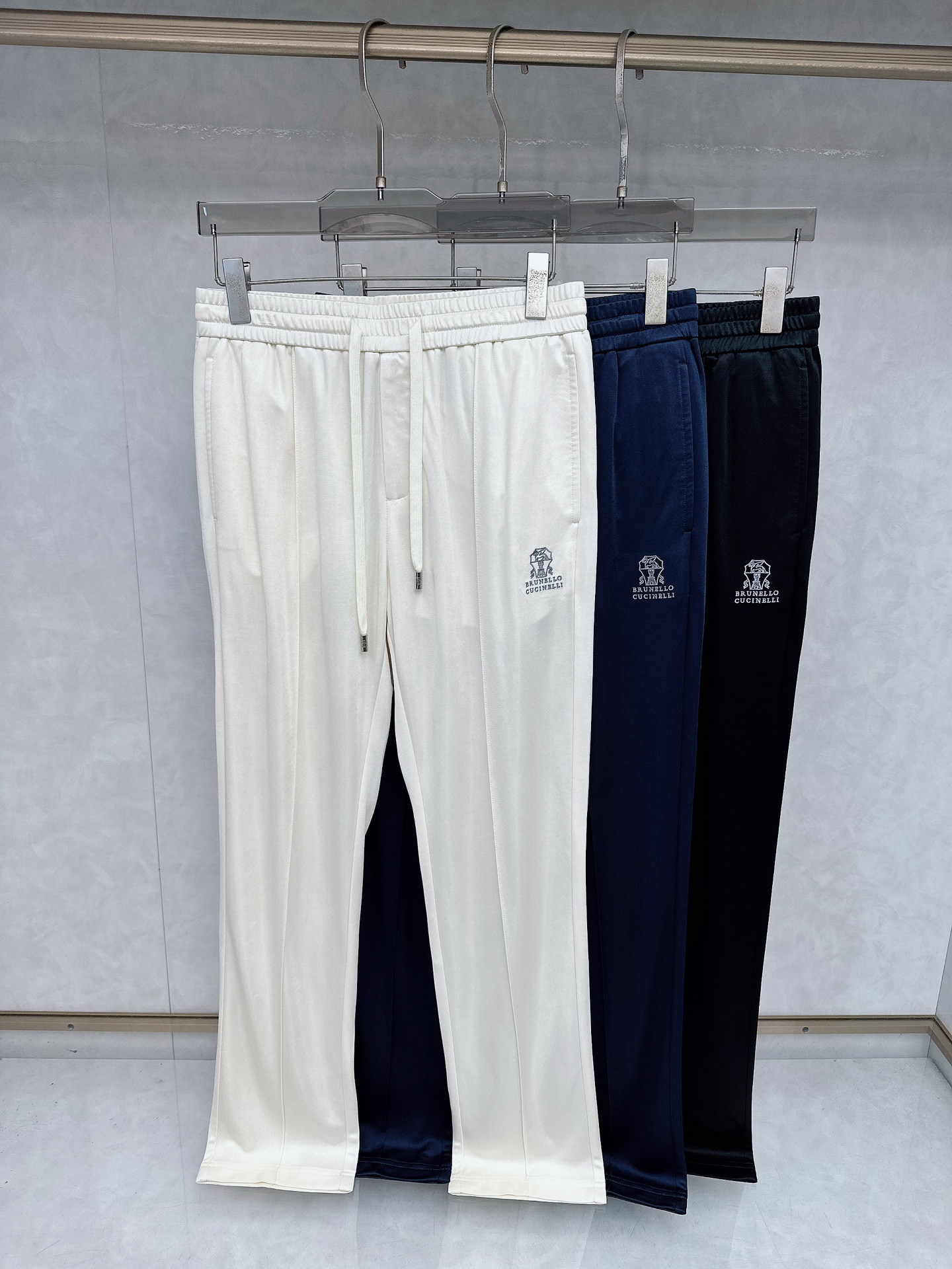 NO:425945,BC 2025 summer latest casual pants counter 1:1 top replica, full quality!  A must-have item for trendy people!  The old man who knows the goods quickly starts with size 48-56, alexander wang19860909BC 2025夏季最新休闲裤专柜1:1顶级复刻,全品相！潮人必备单品！懂货的老铁赶紧下手 尺码48-56,,alexander wang,Men's clothing