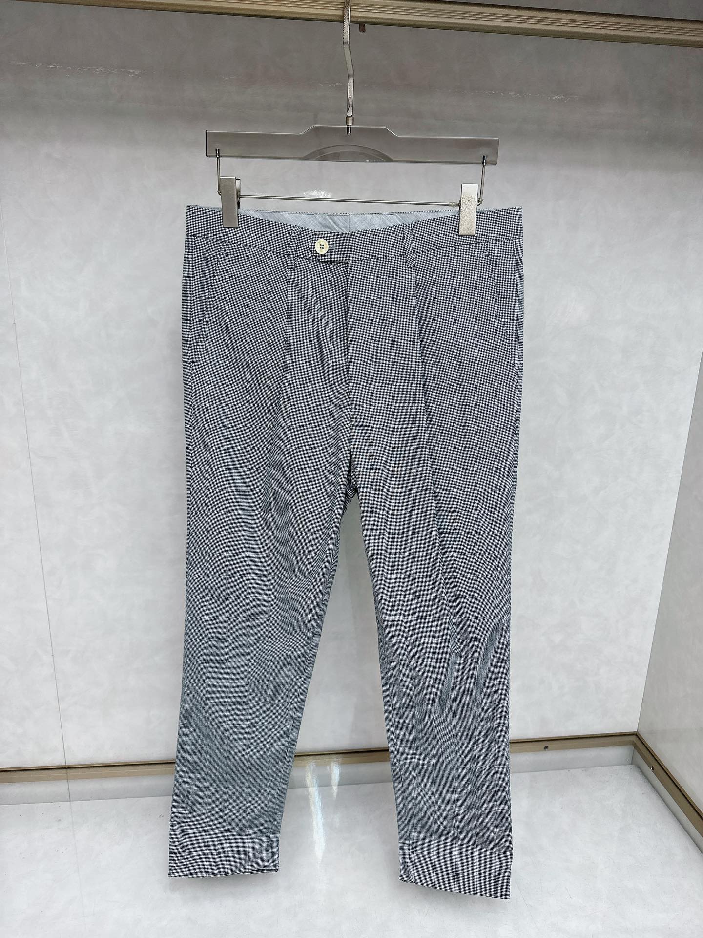  BC 2025夏装新品，官网同步有售，男士高端商务休闲西裤，高端进口面料，带弹力，后兜采用今年最新款五