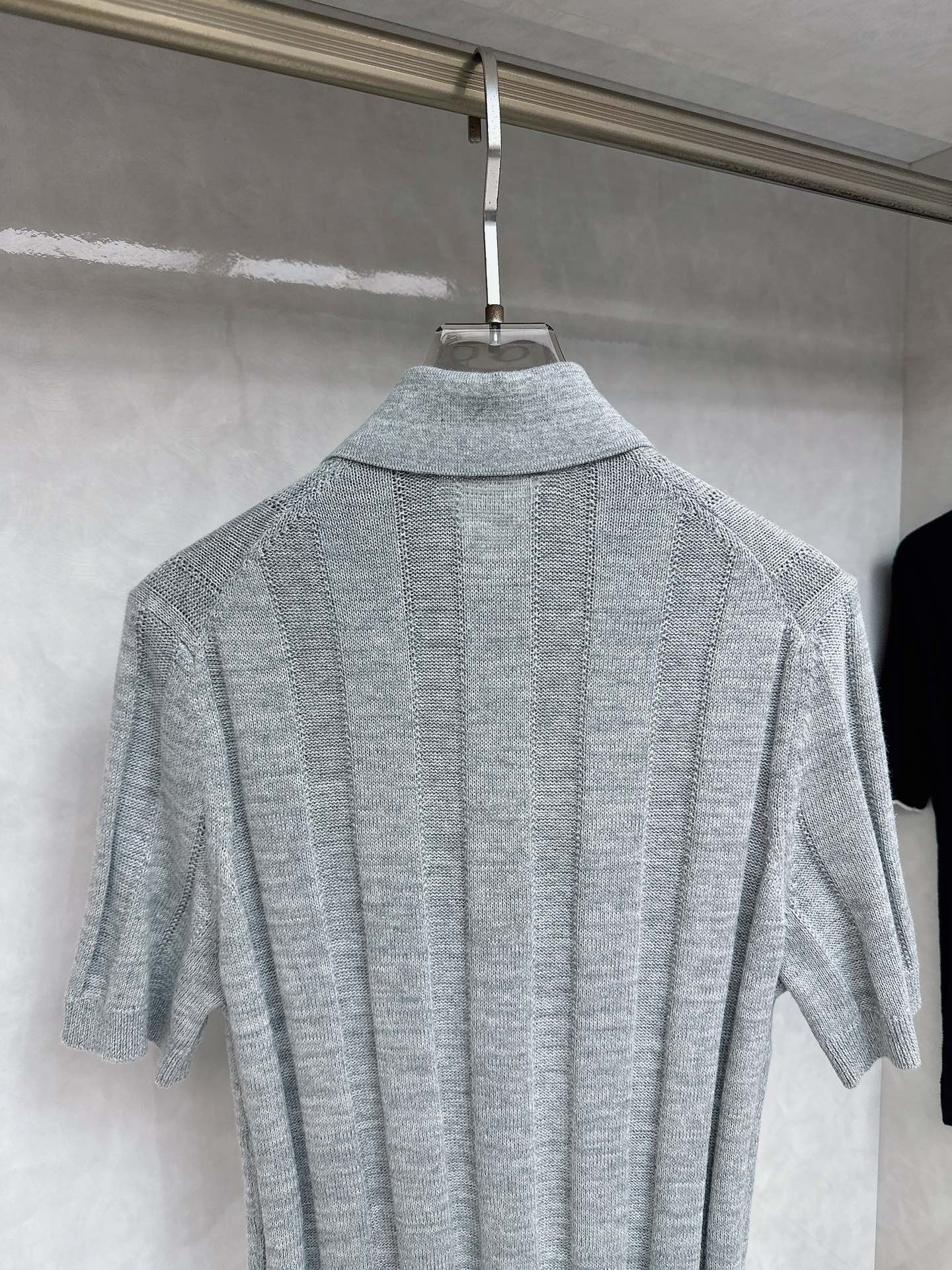  BC 25SS新款棉麻精工罗纹针织🍒针织材料的柔软感婉约优雅，让这款短袖麻棉针织拥有更胜一筹的精致感。