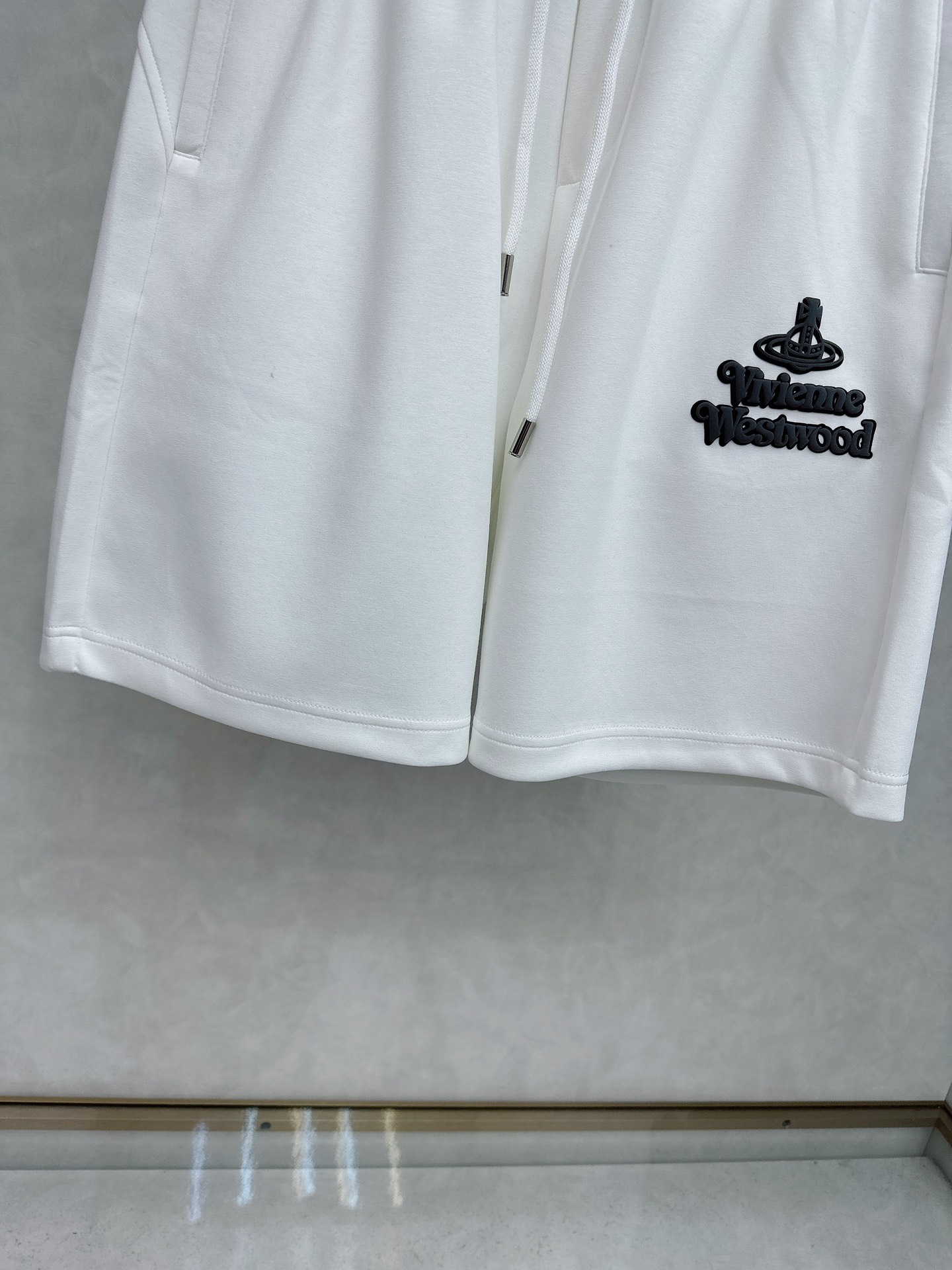 “2025 Summer Men’s Recreational Shorts with Advanced Air-Emissions and Original Logo Design” - 图片 8