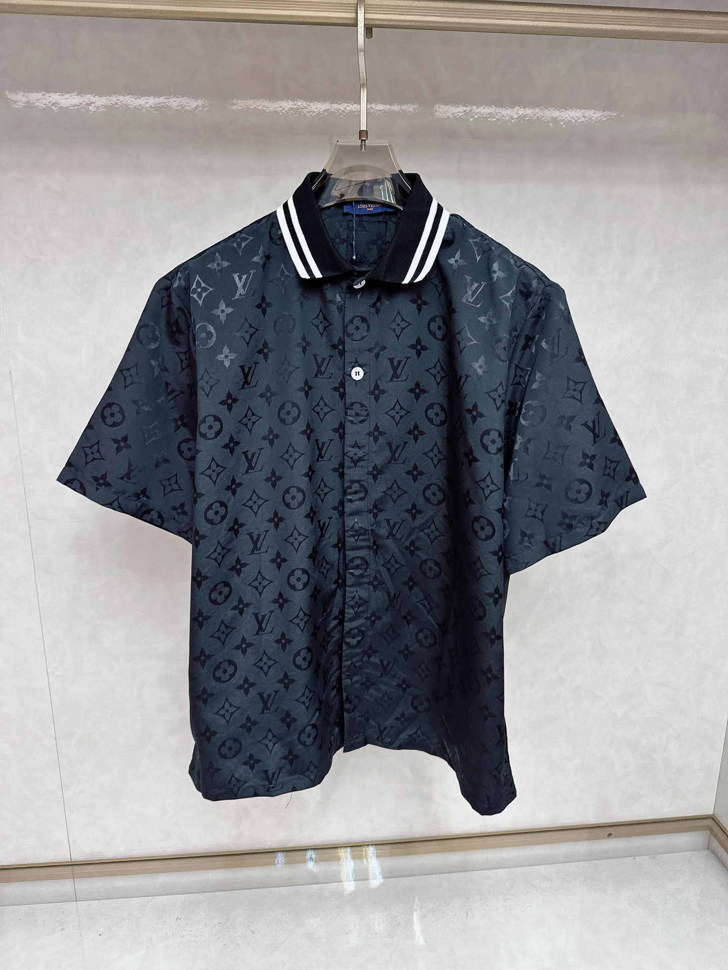 NO:449934,Lois Vitn [Top Original List] Louis 2025 Early Spring and Summer Old Flower Original Jacquard Fabric Fixed Thread Alignment Cut Inner Cover Waist Four Square Embroidery Mark Design Original Hardware Opening Model Men and Women Craft Jacquard Fabric Size s-xl,,louis vuitton,alexander wang19860909Lois Vitn【顶级原单】 路易 2025早春夏款老花 原版提花面料 定织螺纹 对位裁剪 内套里 腰头四方绣花标设计 原五金开模 男女同款 工艺提花面料 size s-xl,,louis vuitton,alexander wang,Men's clothing