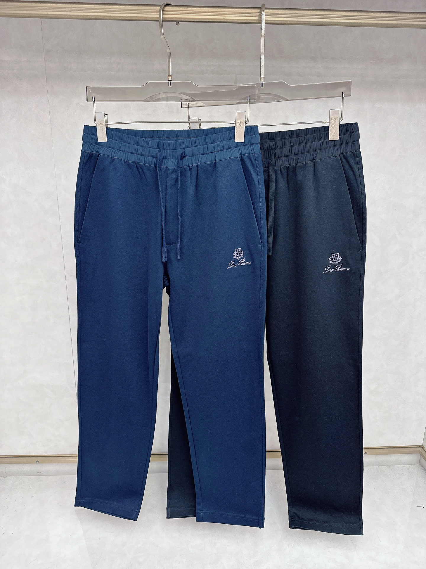 NO:548683,LP autumn clothing latest casual pants counter 1:1 top replica, full quality!  A must-have item for trendy people!  The old iron who knows the goods quickly starts with the size S-2XL, loro piano, alexander wang19860909LP 秋装最新休闲裤专柜1:1顶级复刻,全品相！潮人必备单品！懂货的老铁赶紧下手 尺码S-2XL,,loro piana,alexander wang,Men's clothing