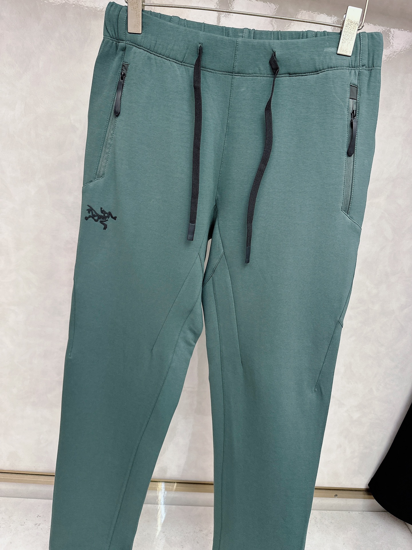 始祖鸟 2025秋装最新休闲裤专柜1:1顶级复刻，全品相！潮人必备单品！懂货的老铁赶紧下手尺码：S-2X