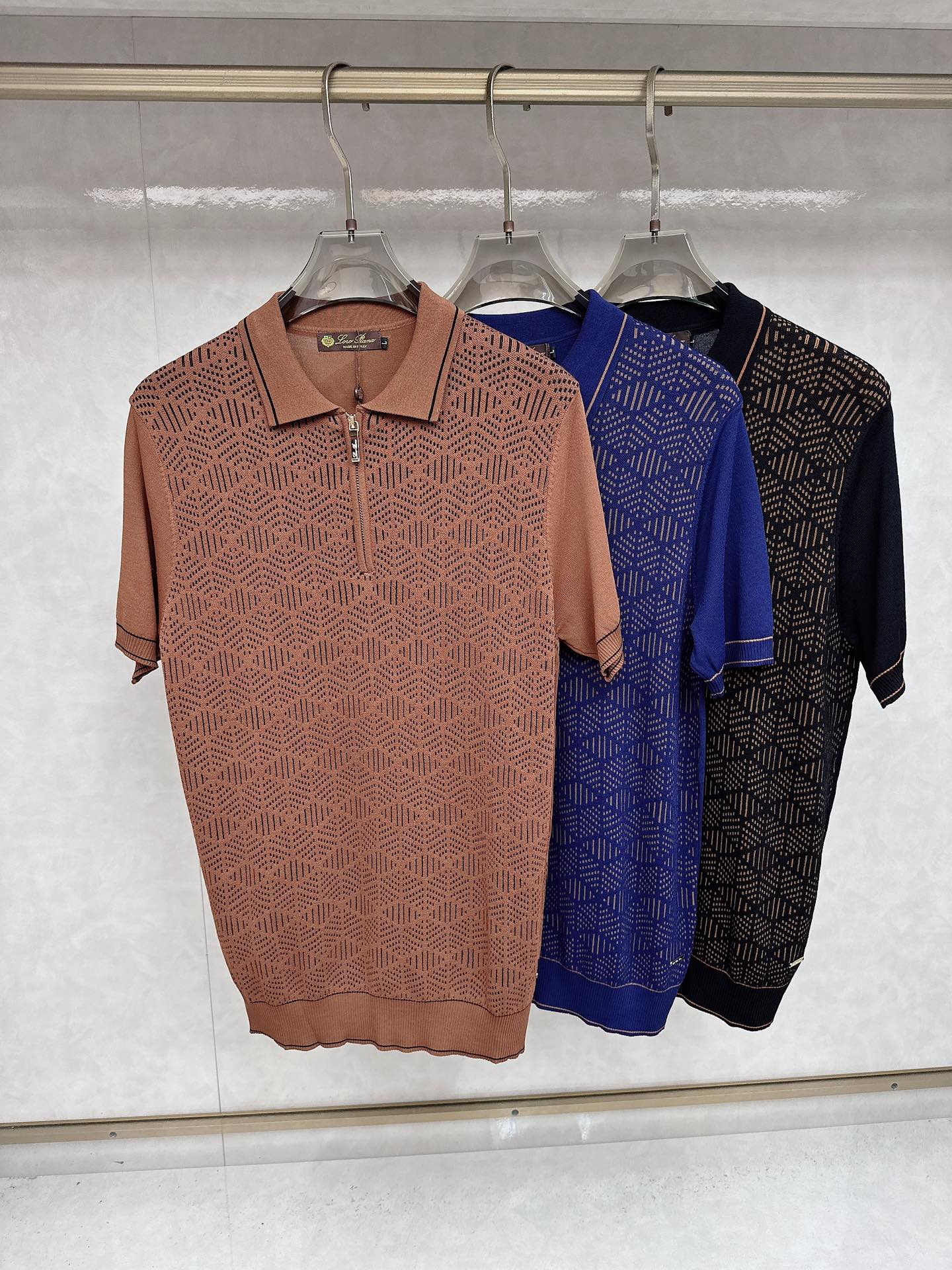 NO:495896,LP 1955Ss summer clothing latest short-sleeved Polo, soft feel, comfortable to wear, fine workmanship. The upper body effect is invincible and handsome, with yards M-3xl, loro piana, T-shirt, alexander wang19860909LP 1955Ss夏装最新款短袖Polo,手感柔软,穿着舒适,做工精细.上身效果无敌帅气,码数 M-3xl,,loro piana,T-shirt,alexander wang,Men's clothing