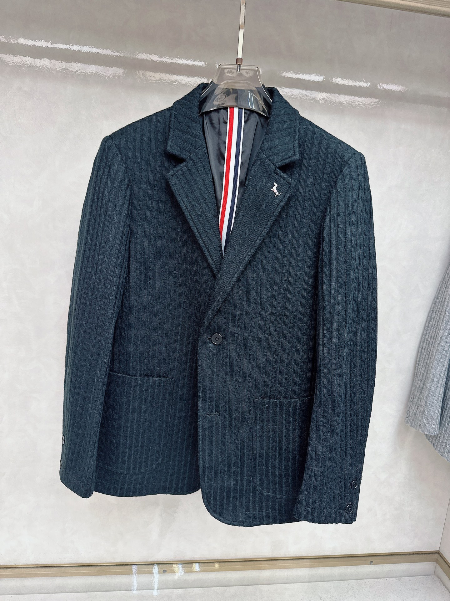 TB秋冬新款男士针织西装单西外套25SS秋冬出品新款!都市时尚精英衣橱必备款，转为男士设计的西装，高级灰