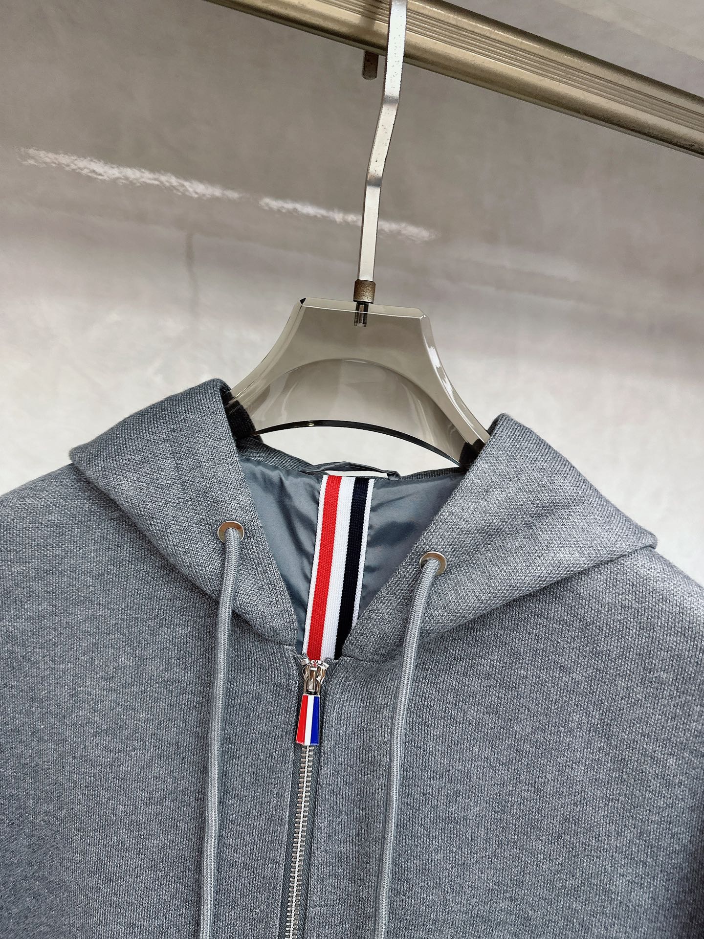 2025SS早秋新品THOM BROWNE 汤姆TB经典四条杠情侣款针织款外 纱线精选柔软舒适 不扎人 