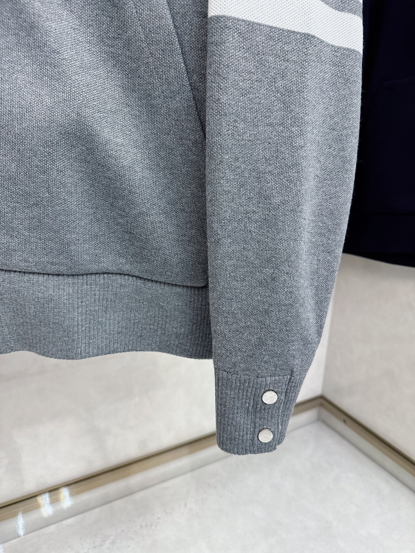 2025SS早秋新品THOM BROWNE 汤姆TB经典四条杠情侣款针织款外 纱线精选柔软舒适 不扎人 