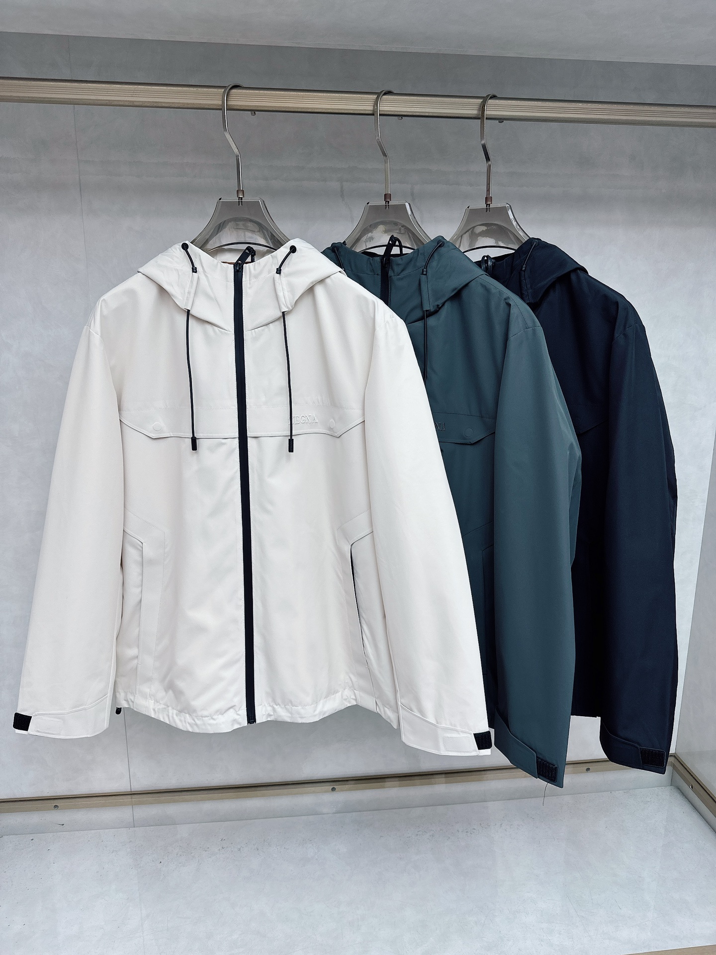 杰尼亚Zegna 早秋款2025最新款时尚设计师款👹杰尼亚风衣外套.处处细节显工艺足够的高级   结构性
