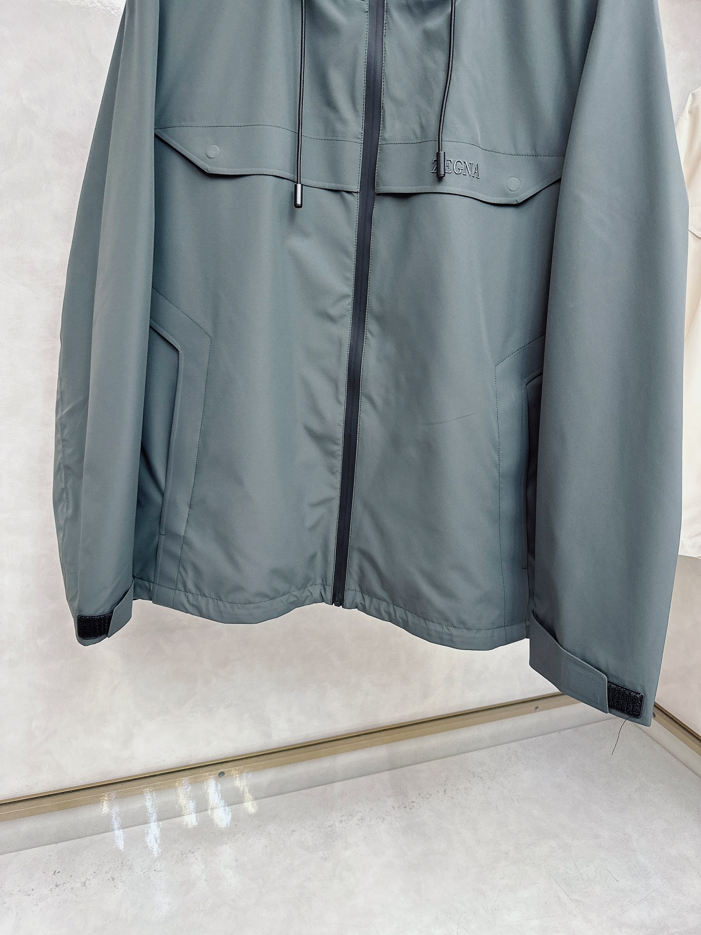 杰尼亚Zegna 早秋款2025最新款时尚设计师款👹杰尼亚风衣外套.处处细节显工艺足够的高级   结构性