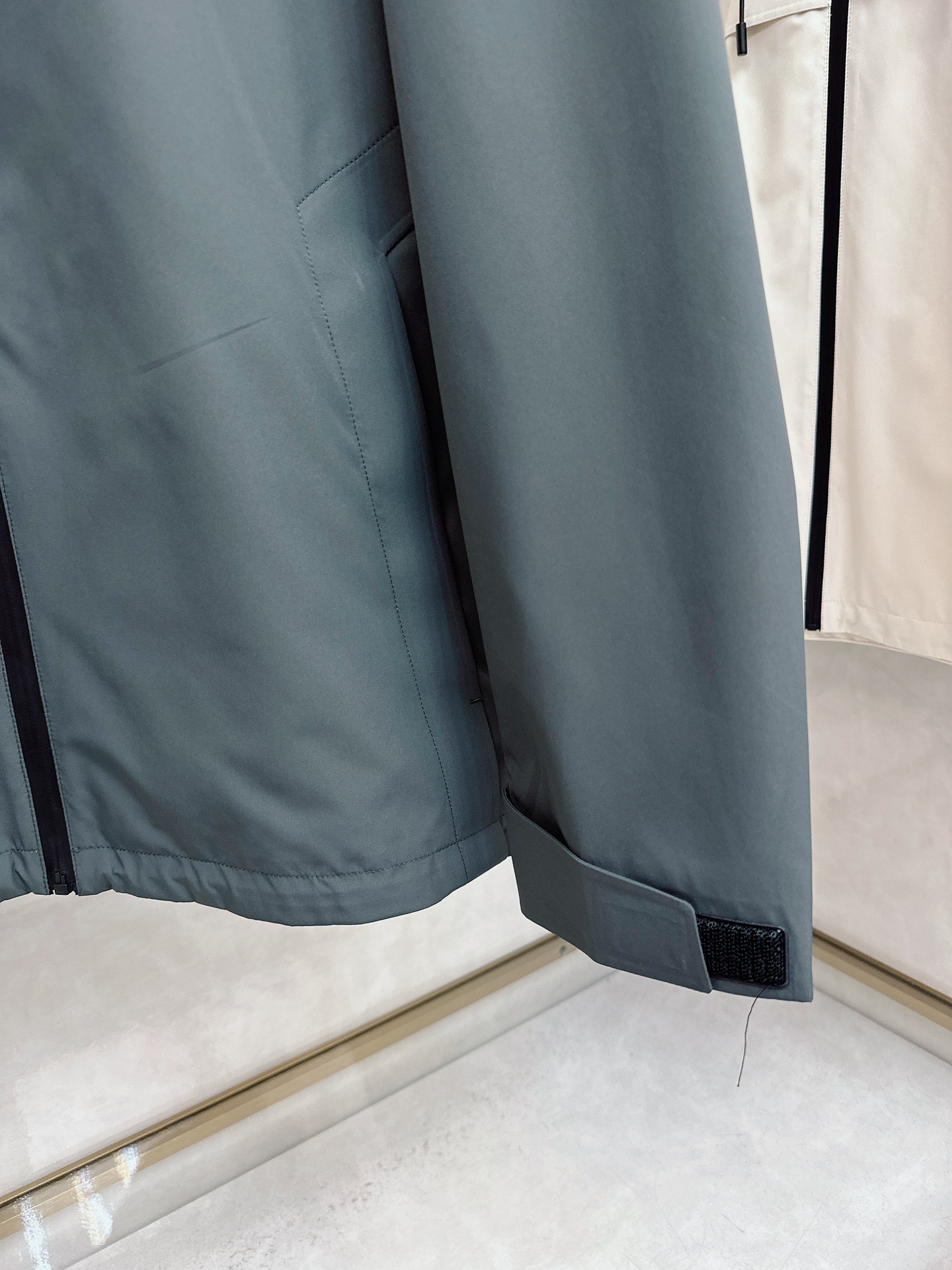 杰尼亚Zegna 早秋款2025最新款时尚设计师款👹杰尼亚风衣外套.处处细节显工艺足够的高级   结构性