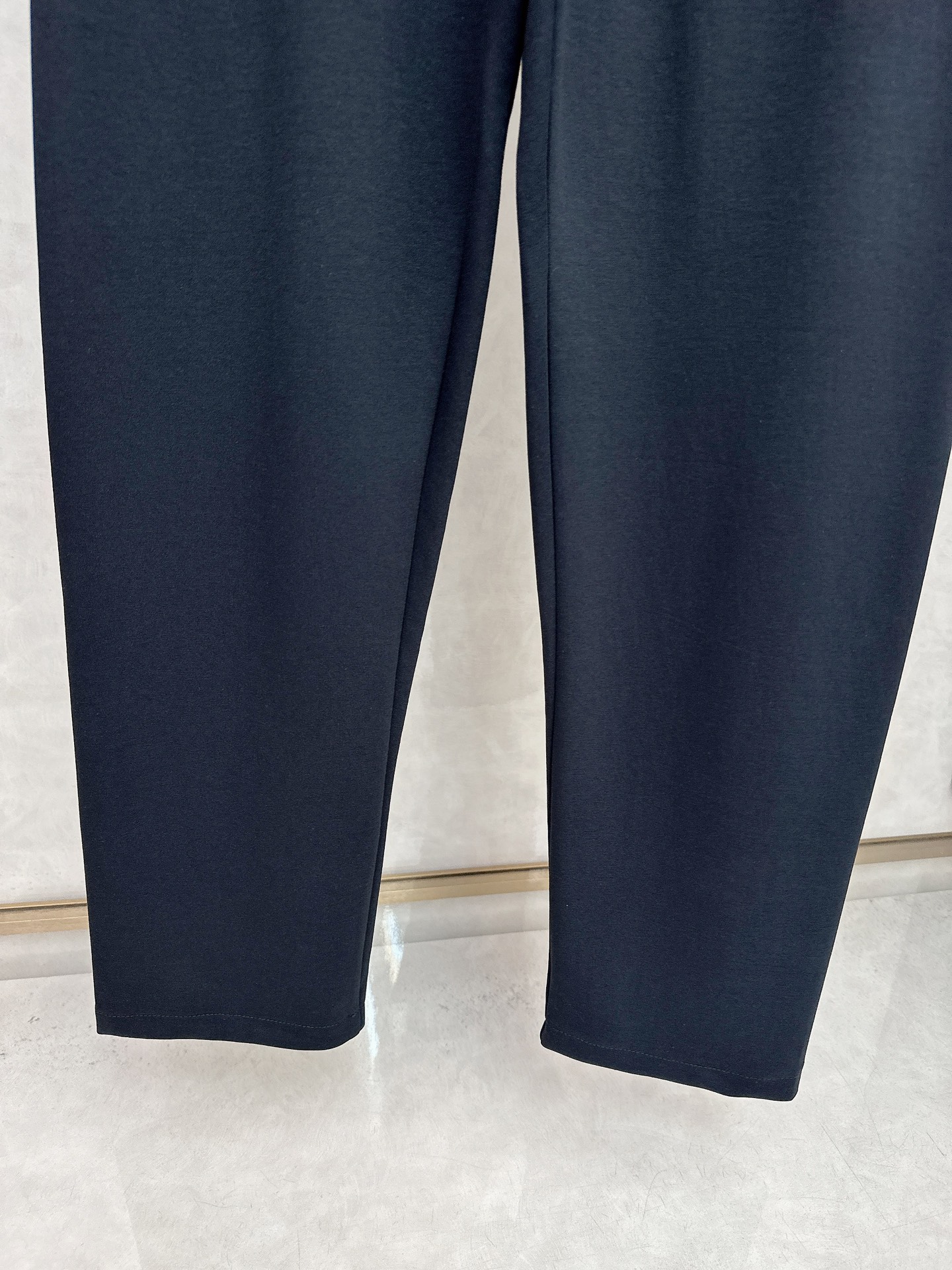  蒙口 2025秋冬新品男士抽绳休闲运动，全新发布新款定制，细节一丝不苟，打造出了常青树的百看不腻以及舒