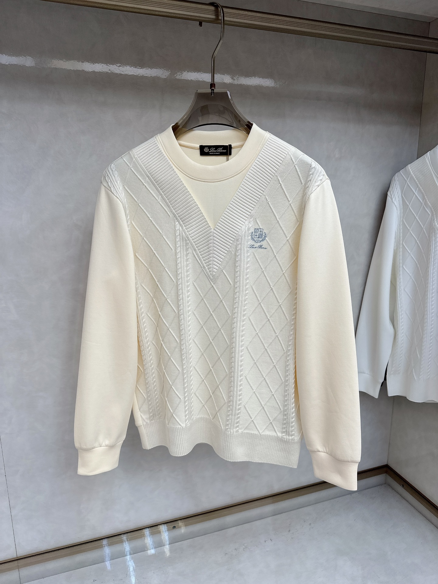  lP🆕-Loro Piano诺悠翩雅💥独家专供最新时尚秋冬针织拼接卫衣 经典设计感与颜值爆棚的外套，品