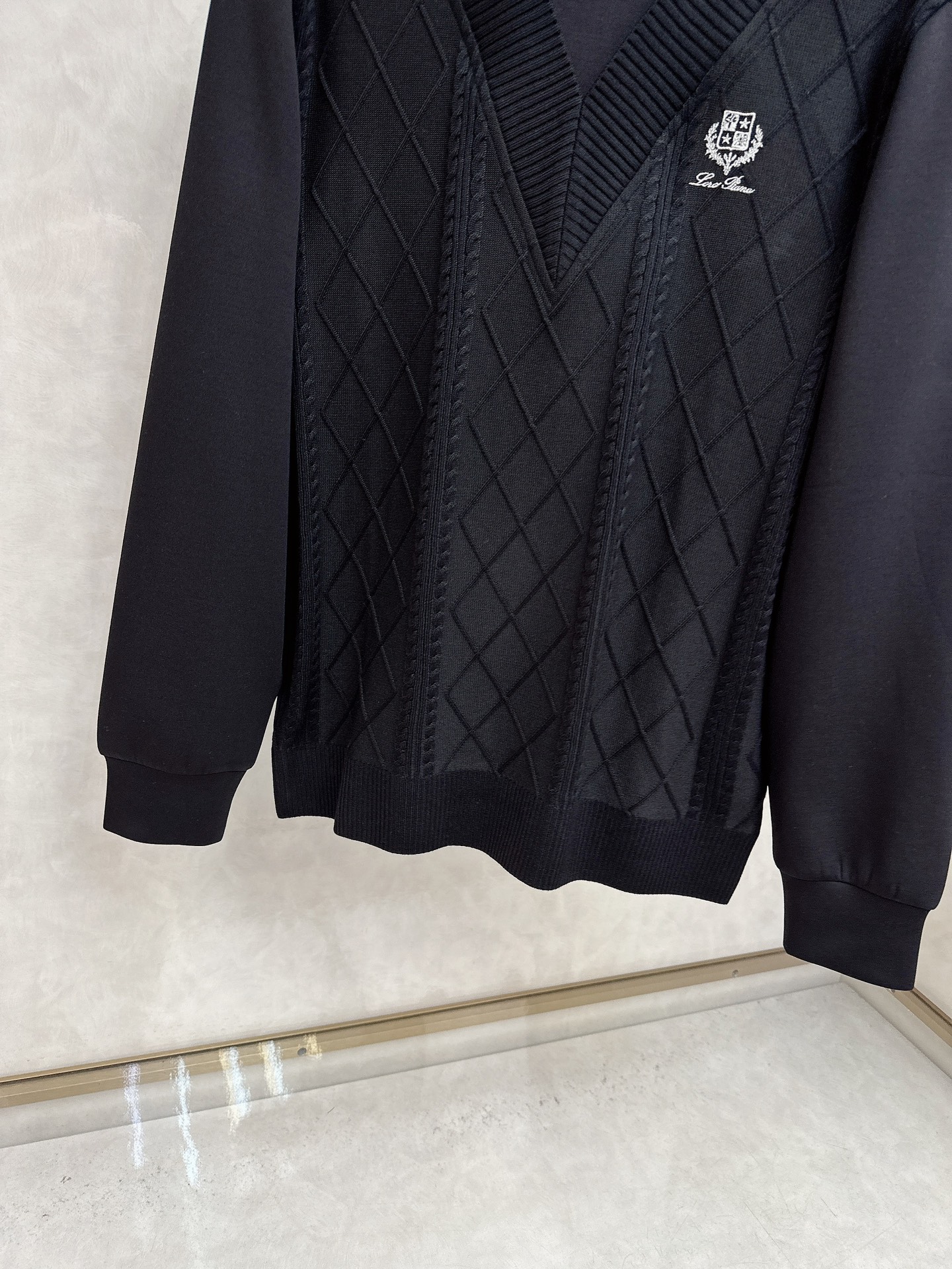  lP🆕-Loro Piano诺悠翩雅💥独家专供最新时尚秋冬针织拼接卫衣 经典设计感与颜值爆棚的外套，品