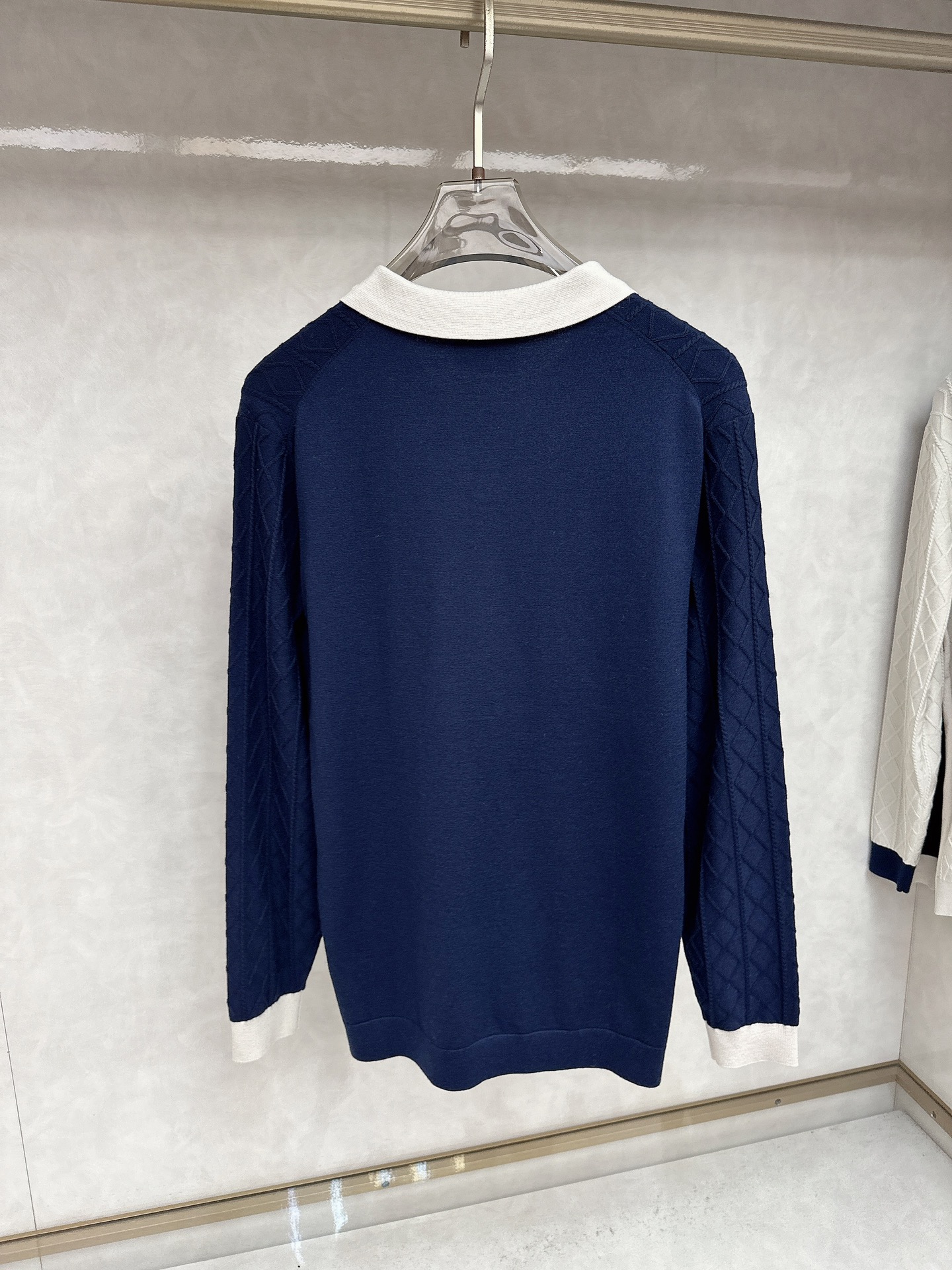  KITON💥独家专供最新时尚秋冬针织毛衣 经典设计感与颜值爆棚的外套，品质更是无法挑剔品控可以直接入手