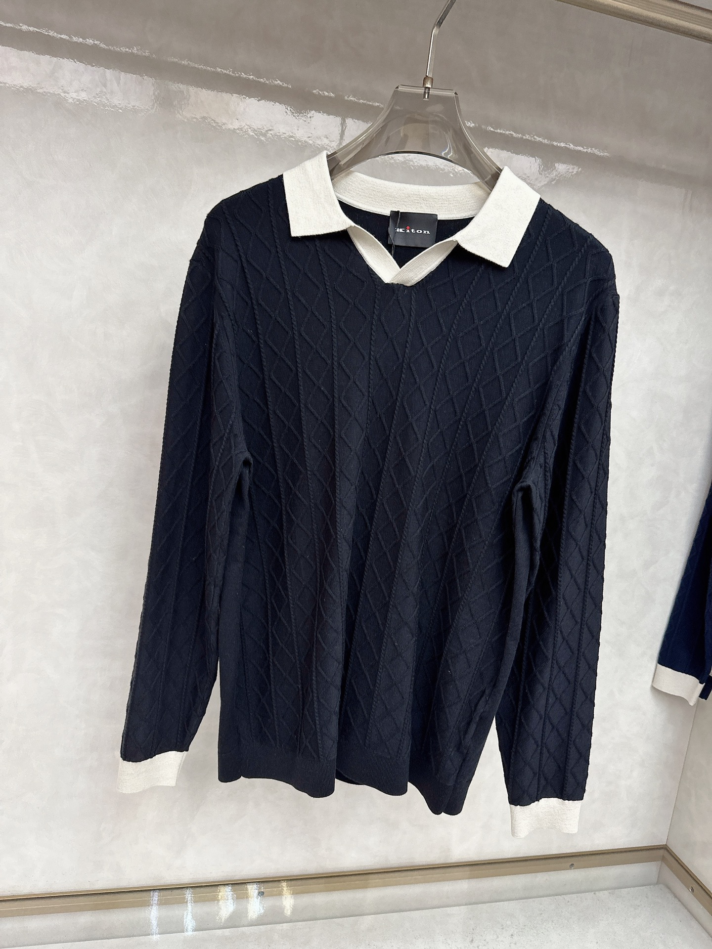  KITON💥独家专供最新时尚秋冬针织毛衣 经典设计感与颜值爆棚的外套，品质更是无法挑剔品控可以直接入手