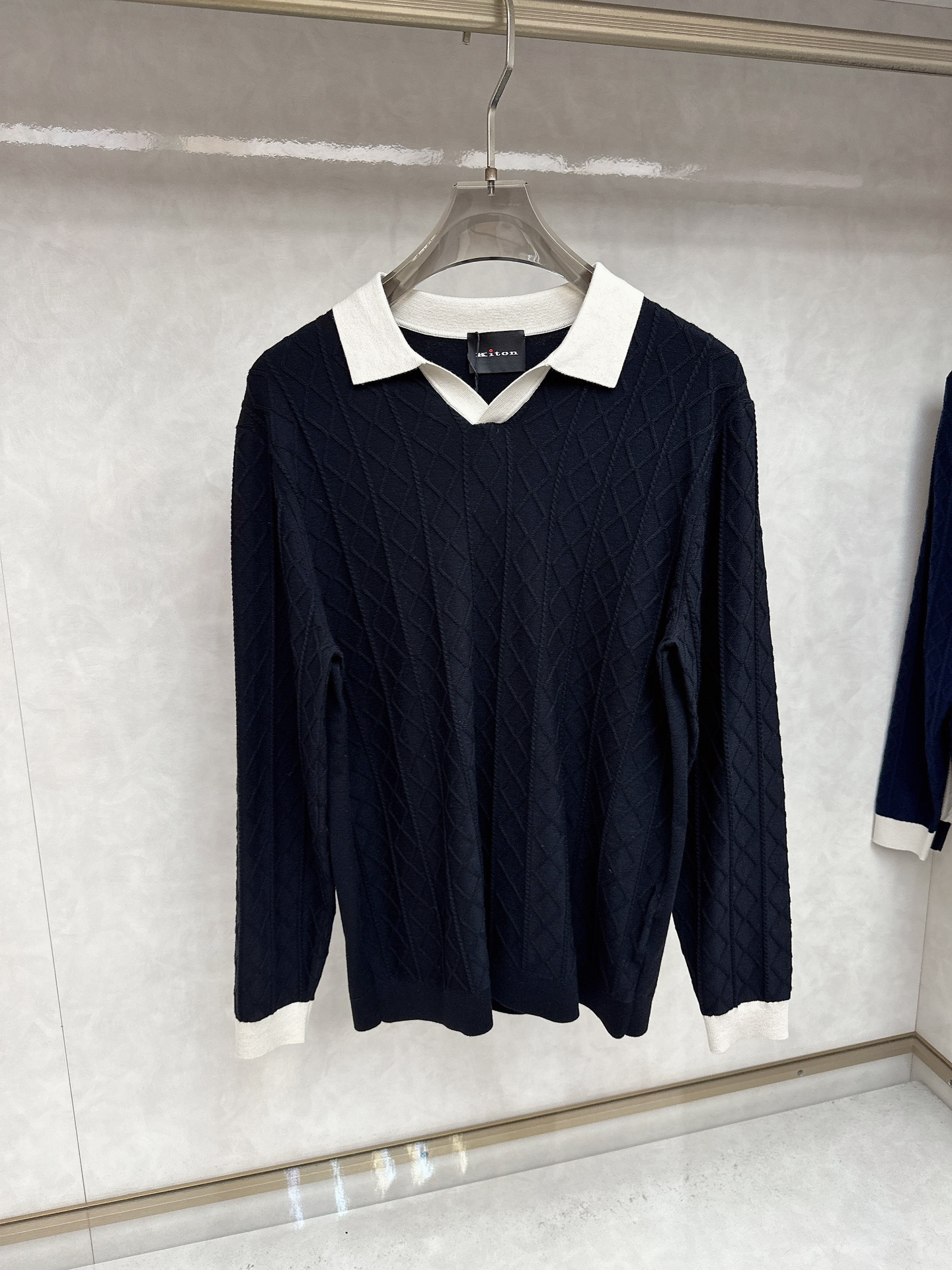  KITON💥独家专供最新时尚秋冬针织毛衣 经典设计感与颜值爆棚的外套，品质更是无法挑剔品控可以直接入手