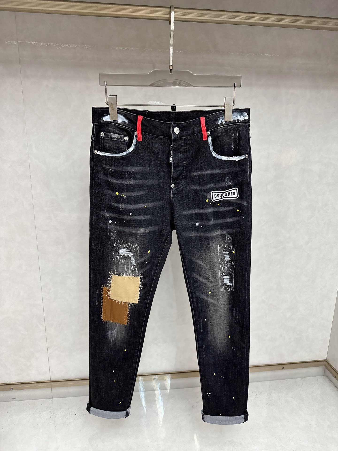  D2 2025秋冬🔥🔥新款现货上市，原单爆款牛仔裤👖超级定制款，原版五金，超级重工工艺，版型超赞👍细节