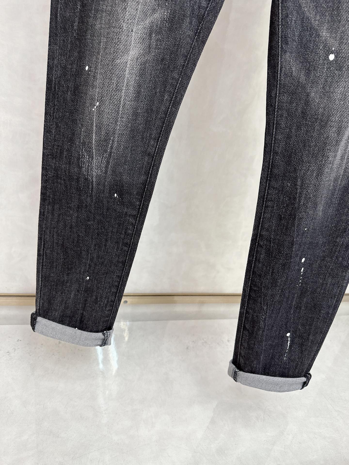  D2 2025秋冬🔥🔥新款现货上市，原单爆款牛仔裤👖超级定制款，原版五金，超级重工工艺，版型超赞👍细节