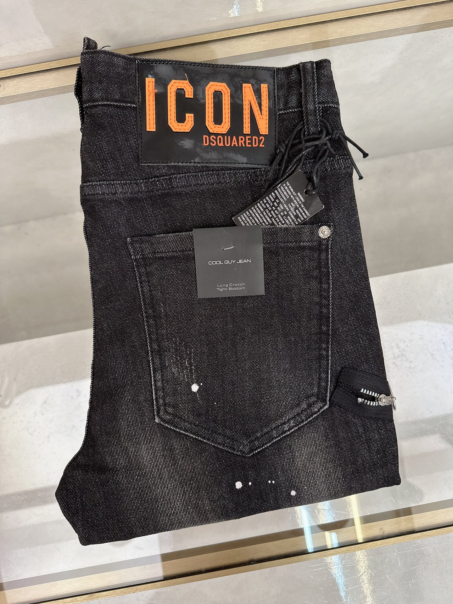  D2 2025秋冬🔥🔥新款现货上市，原单爆款牛仔裤👖超级定制款，原版五金，超级重工工艺，版型超赞👍细节