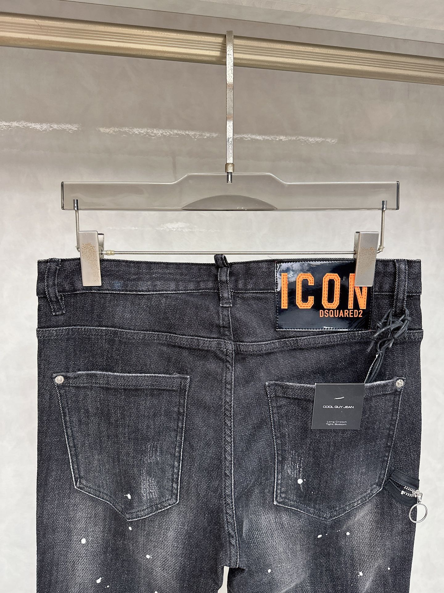  D2 2025秋冬🔥🔥新款现货上市，原单爆款牛仔裤👖超级定制款，原版五金，超级重工工艺，版型超赞👍细节