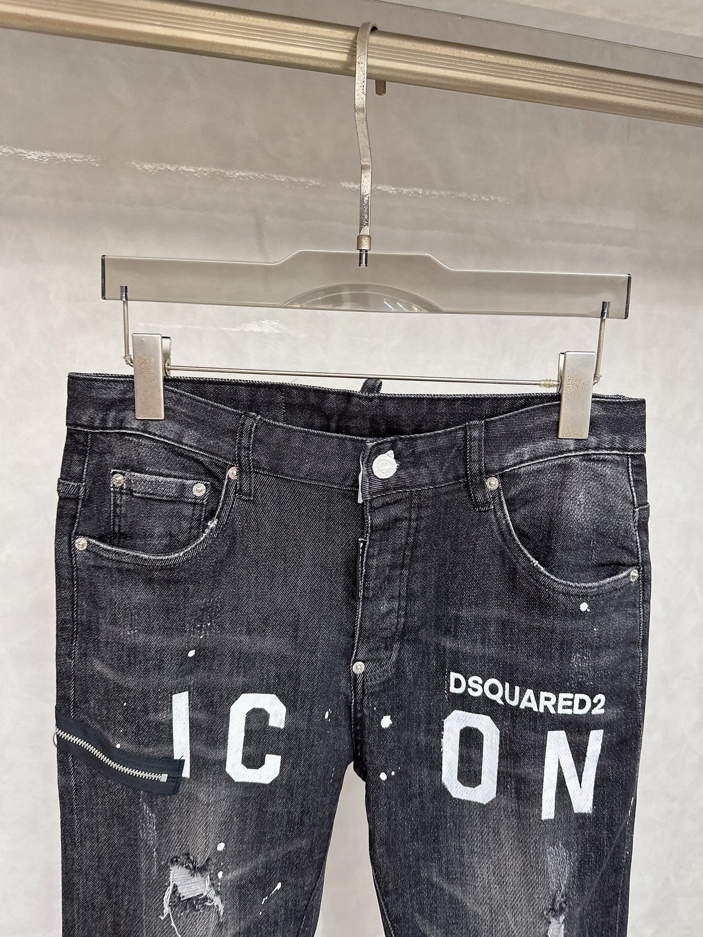  D2 2025秋冬🔥🔥新款现货上市，原单爆款牛仔裤👖超级定制款，原版五金，超级重工工艺，版型超赞👍细节