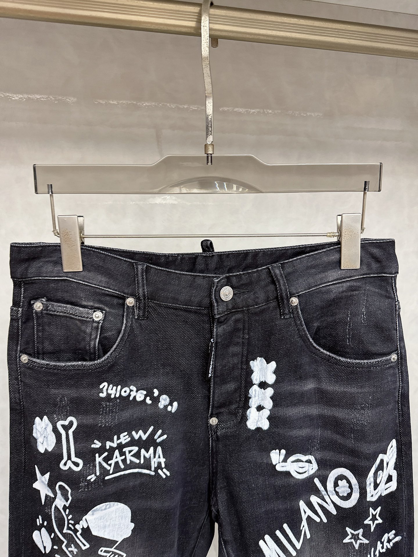  D2 2025秋冬🔥🔥新款现货上市，原单爆款牛仔裤👖超级定制款，原版五金，超级重工工艺，版型超赞👍细节