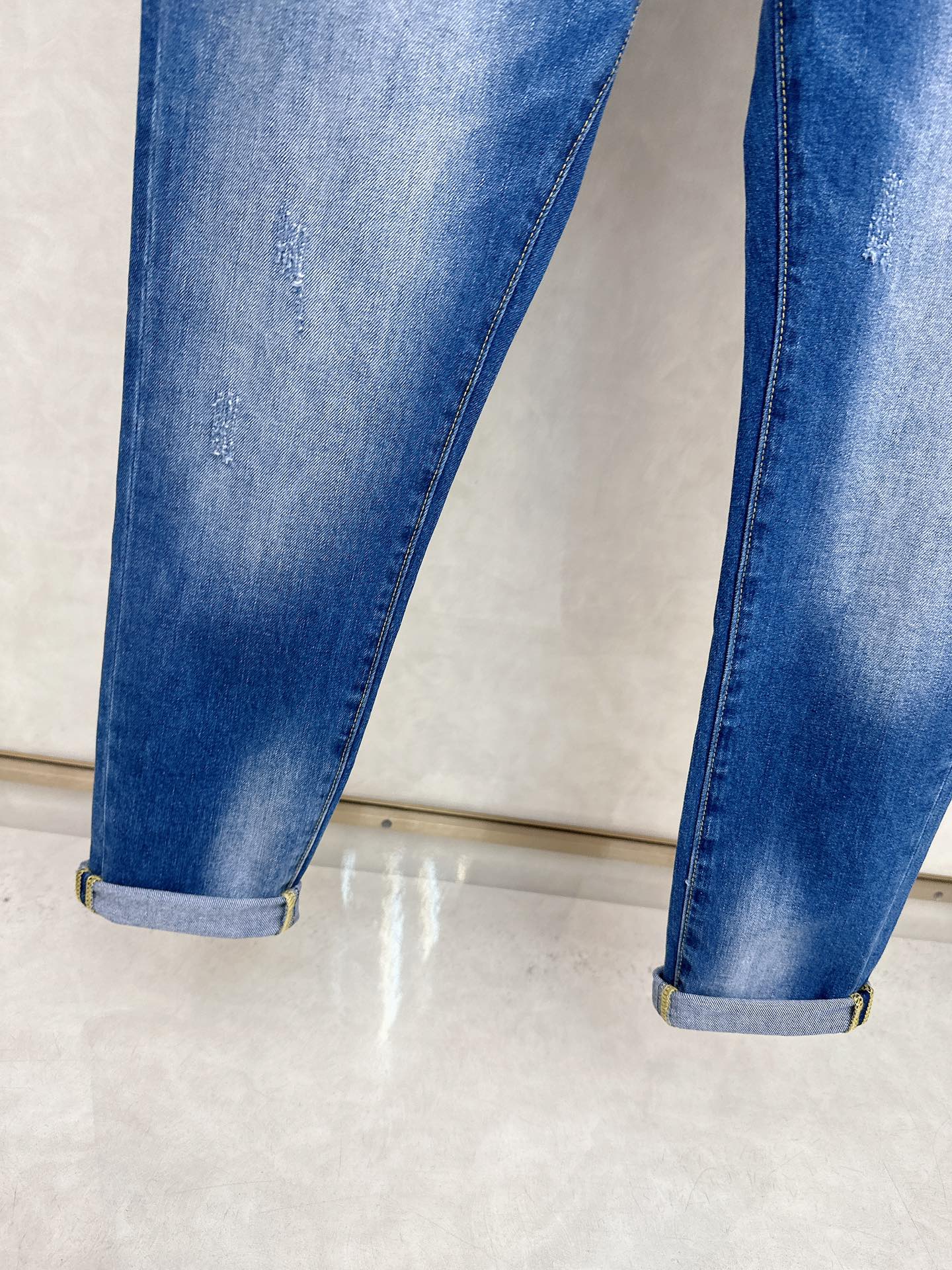  D2 2025秋冬🔥🔥新款现货上市，原单爆款牛仔裤👖超级定制款，原版五金，超级重工工艺，版型超赞👍细节