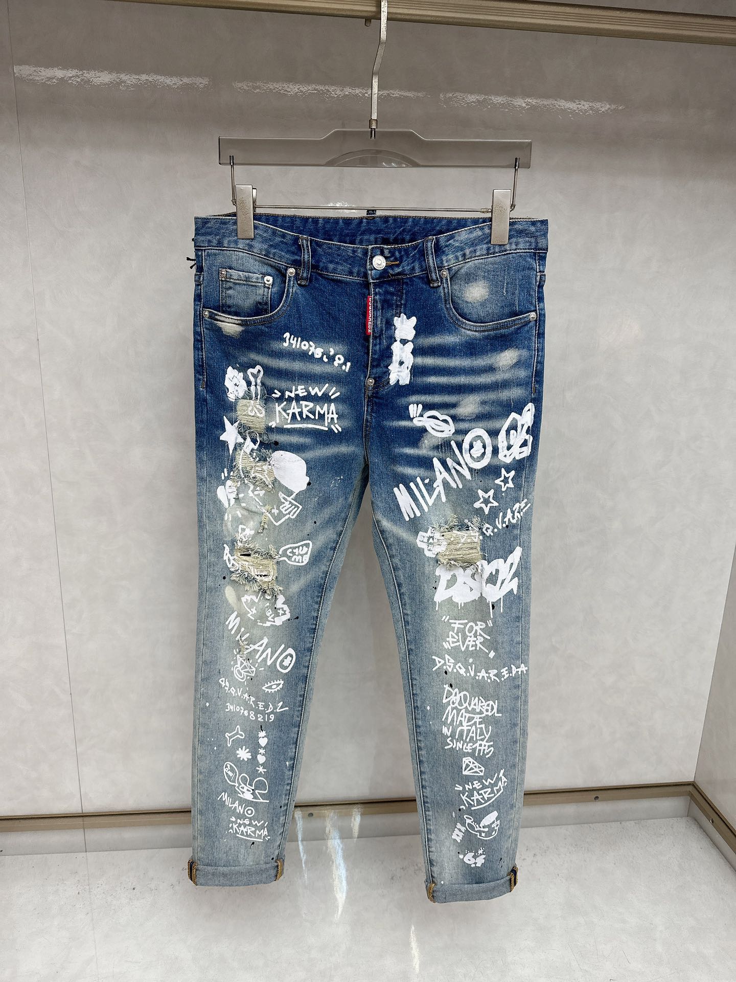  D2 2025秋冬🔥🔥新款现货上市，原单爆款牛仔裤👖超级定制款，原版五金，超级重工工艺，版型超赞👍细节