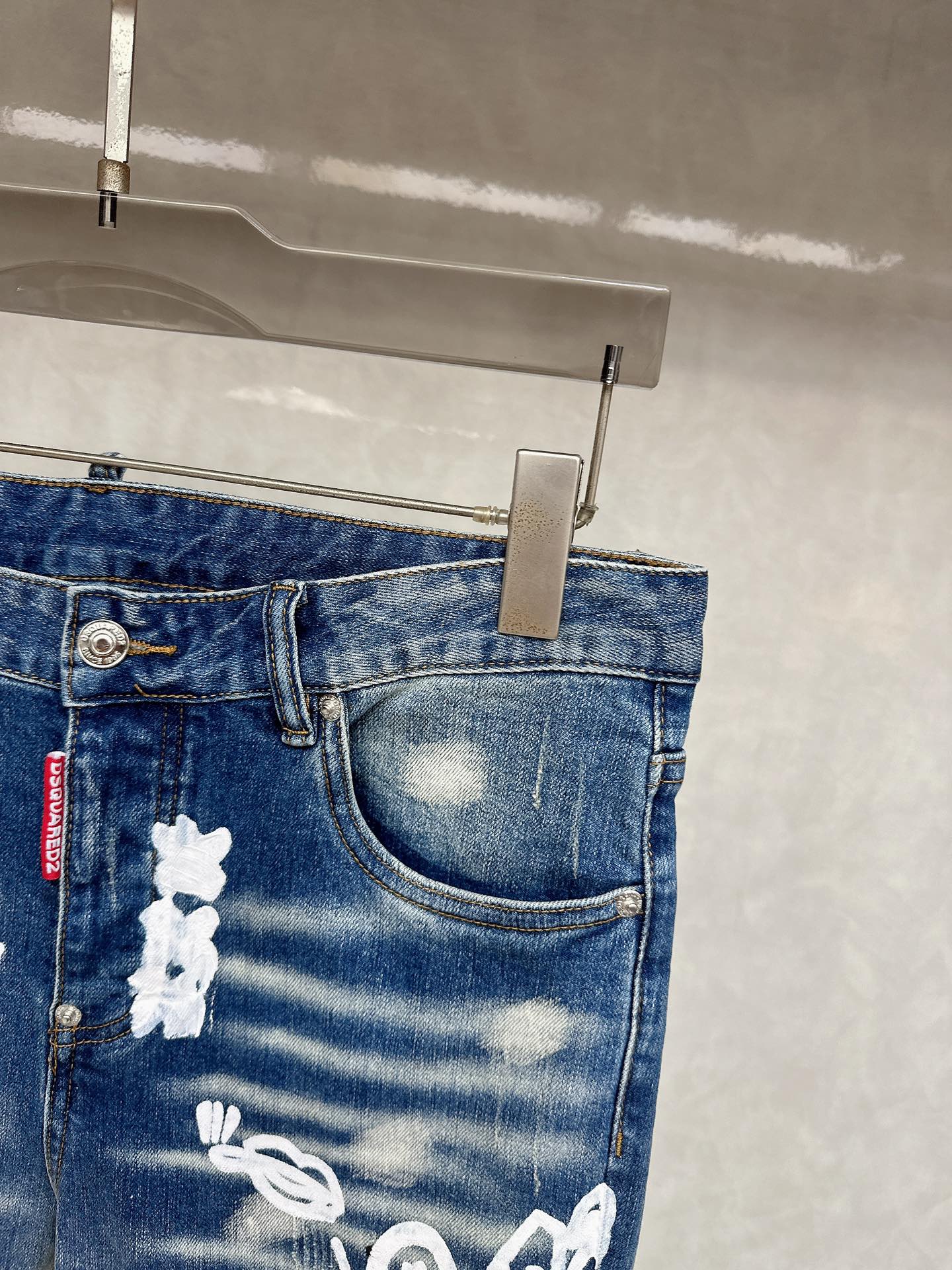  D2 2025秋冬🔥🔥新款现货上市，原单爆款牛仔裤👖超级定制款，原版五金，超级重工工艺，版型超赞👍细节