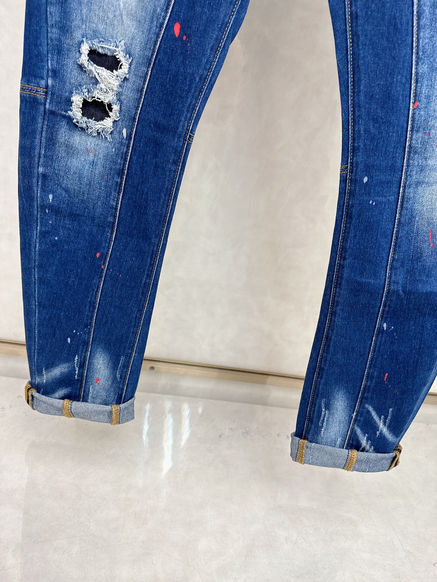  D2 2025秋冬🔥🔥新款现货上市，原单爆款牛仔裤👖超级定制款，原版五金，超级重工工艺，版型超赞👍细节