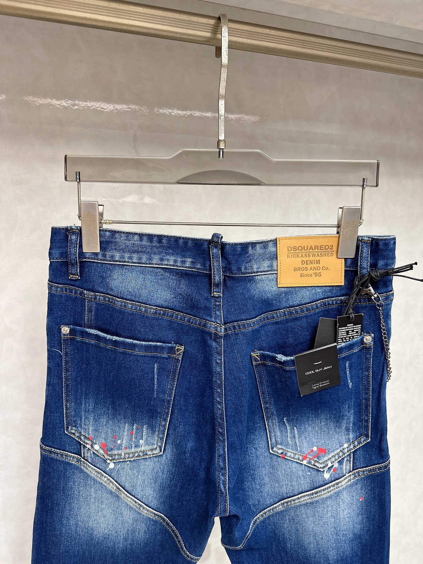  D2 2025秋冬🔥🔥新款现货上市，原单爆款牛仔裤👖超级定制款，原版五金，超级重工工艺，版型超赞👍细节