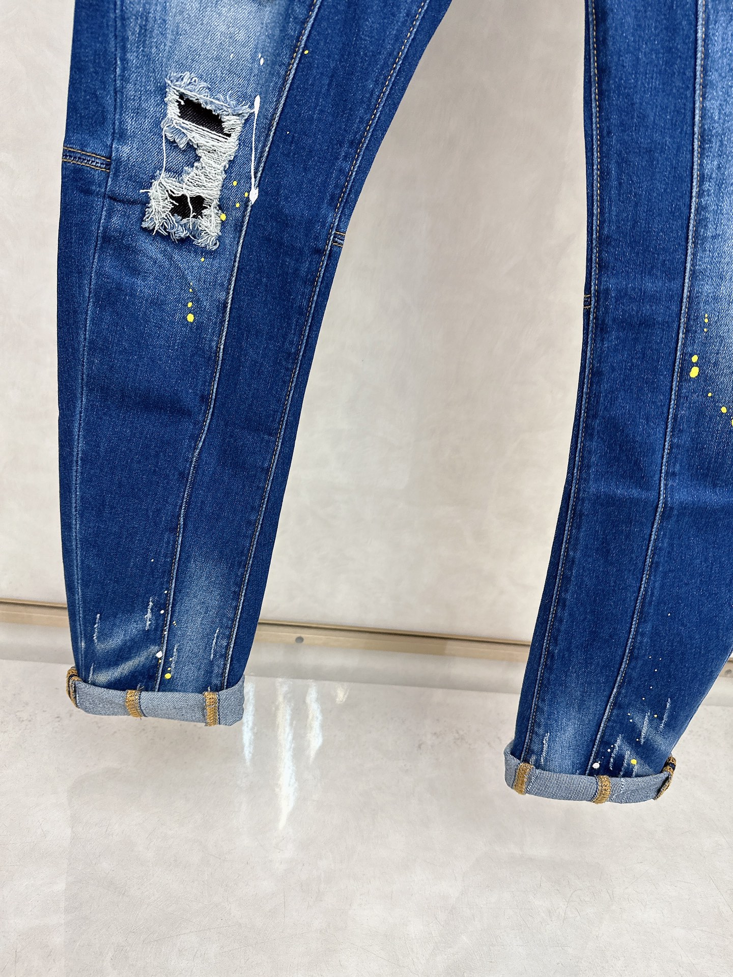  D2 2025秋冬🔥🔥新款现货上市，原单爆款牛仔裤👖超级定制款，原版五金，超级重工工艺，版型超赞👍细节