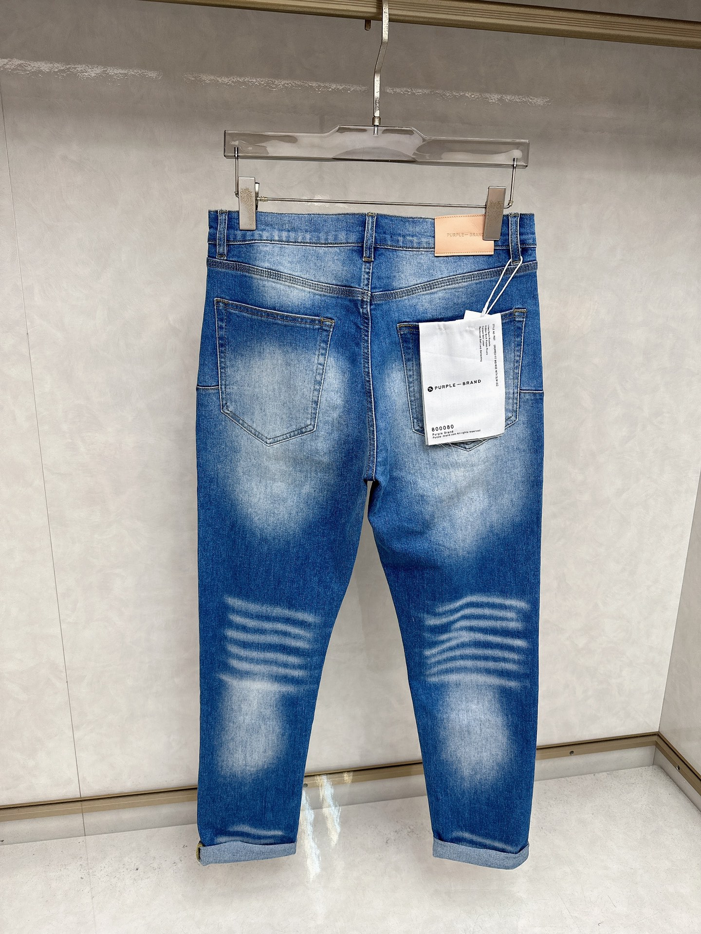  😊 2025秋冬🔥🔥新款现货上市，原单爆款牛仔裤👖超级定制款，原版五金，超级重工工艺，版型超赞👍细节做