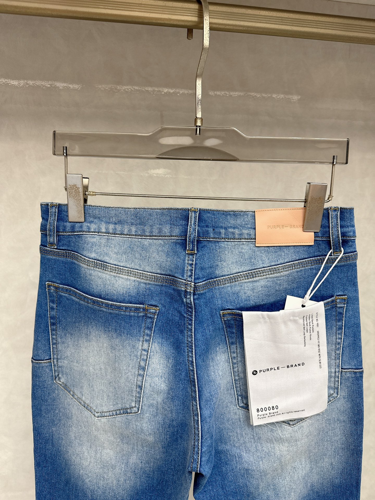  😊 2025秋冬🔥🔥新款现货上市，原单爆款牛仔裤👖超级定制款，原版五金，超级重工工艺，版型超赞👍细节做