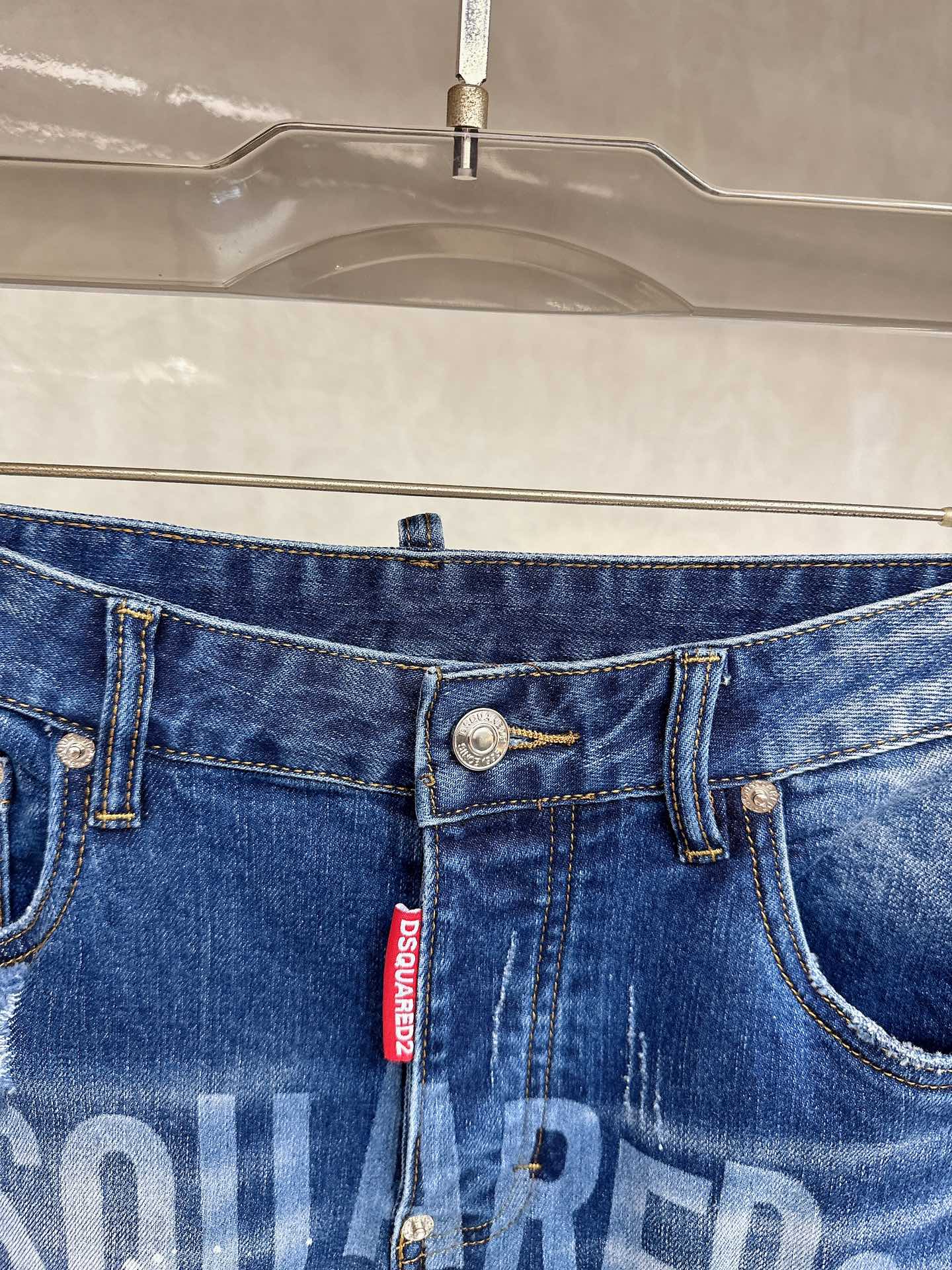  D2 2025秋冬🔥🔥新款现货上市，原单爆款牛仔裤👖超级定制款，原版五金，超级重工工艺，版型超赞👍细节