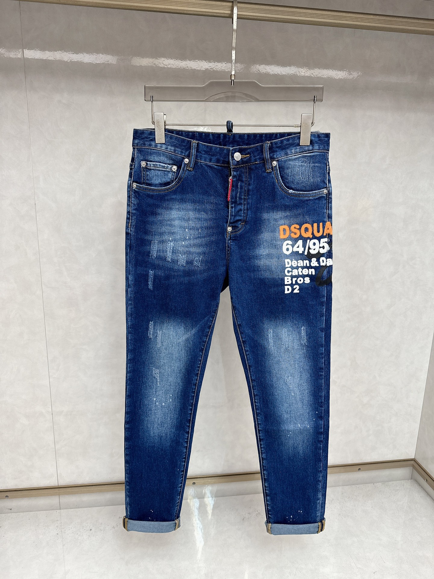  D2 2025秋冬🔥🔥新款现货上市，原单爆款牛仔裤👖超级定制款，原版五金，超级重工工艺，版型超赞👍细节