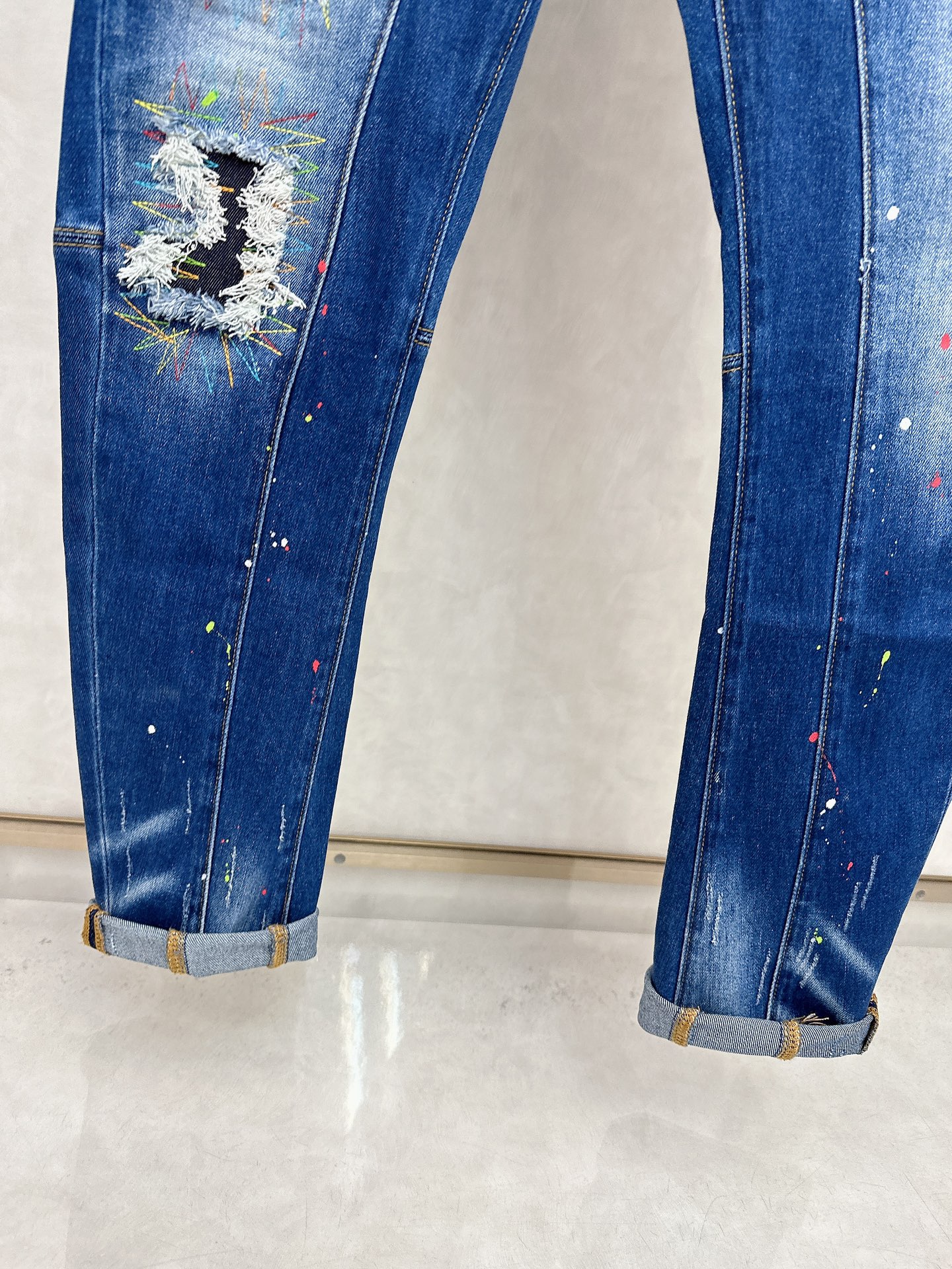  D2 2025秋冬🔥🔥新款现货上市，原单爆款牛仔裤👖超级定制款，原版五金，超级重工工艺，版型超赞👍细节