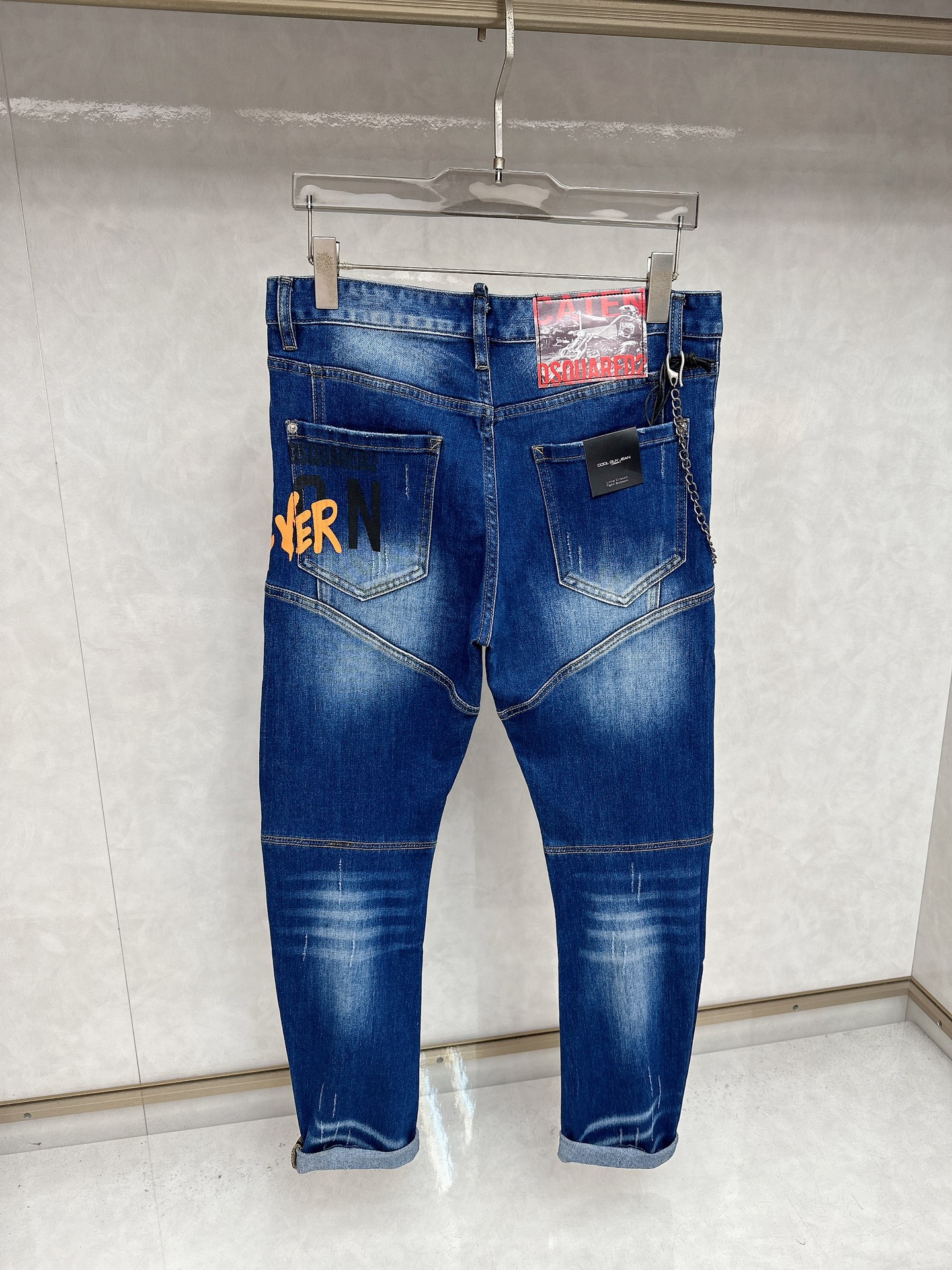  D2 2025秋冬🔥🔥新款现货上市，原单爆款牛仔裤👖超级定制款，原版五金，超级重工工艺，版型超赞👍细节