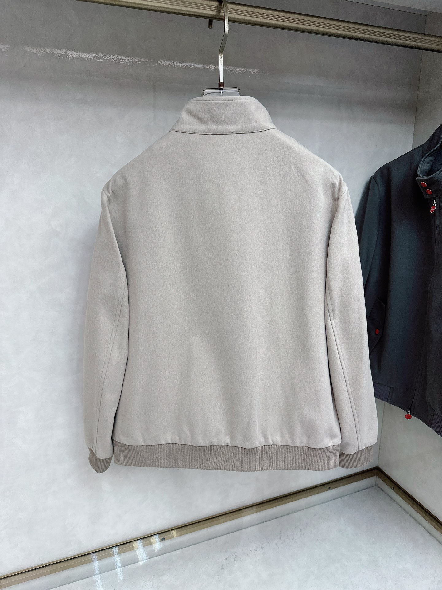  KITON💥独家专供最新时尚秋冬夹克，经典设计感与颜值爆棚的外套，品质更是无法挑剔品控可以直接入手，不