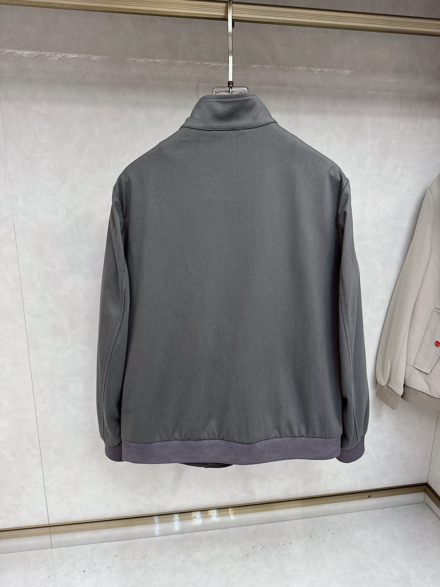  KITON💥独家专供最新时尚秋冬夹克，经典设计感与颜值爆棚的外套，品质更是无法挑剔品控可以直接入手，不