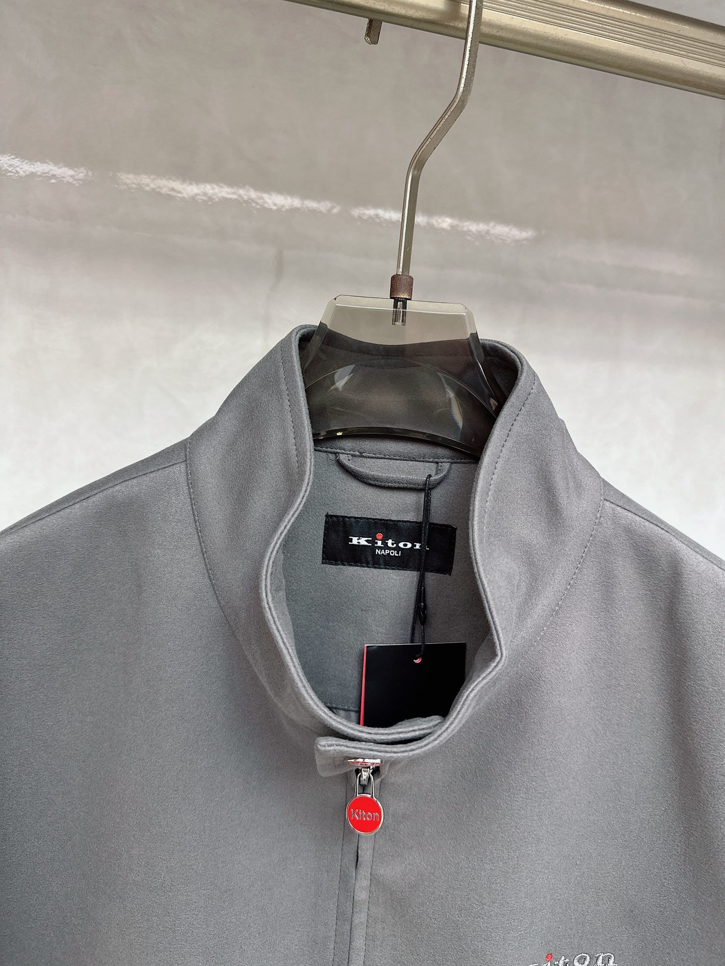  KITON💥独家专供最新时尚秋冬夹克，经典设计感与颜值爆棚的外套，品质更是无法挑剔品控可以直接入手，不