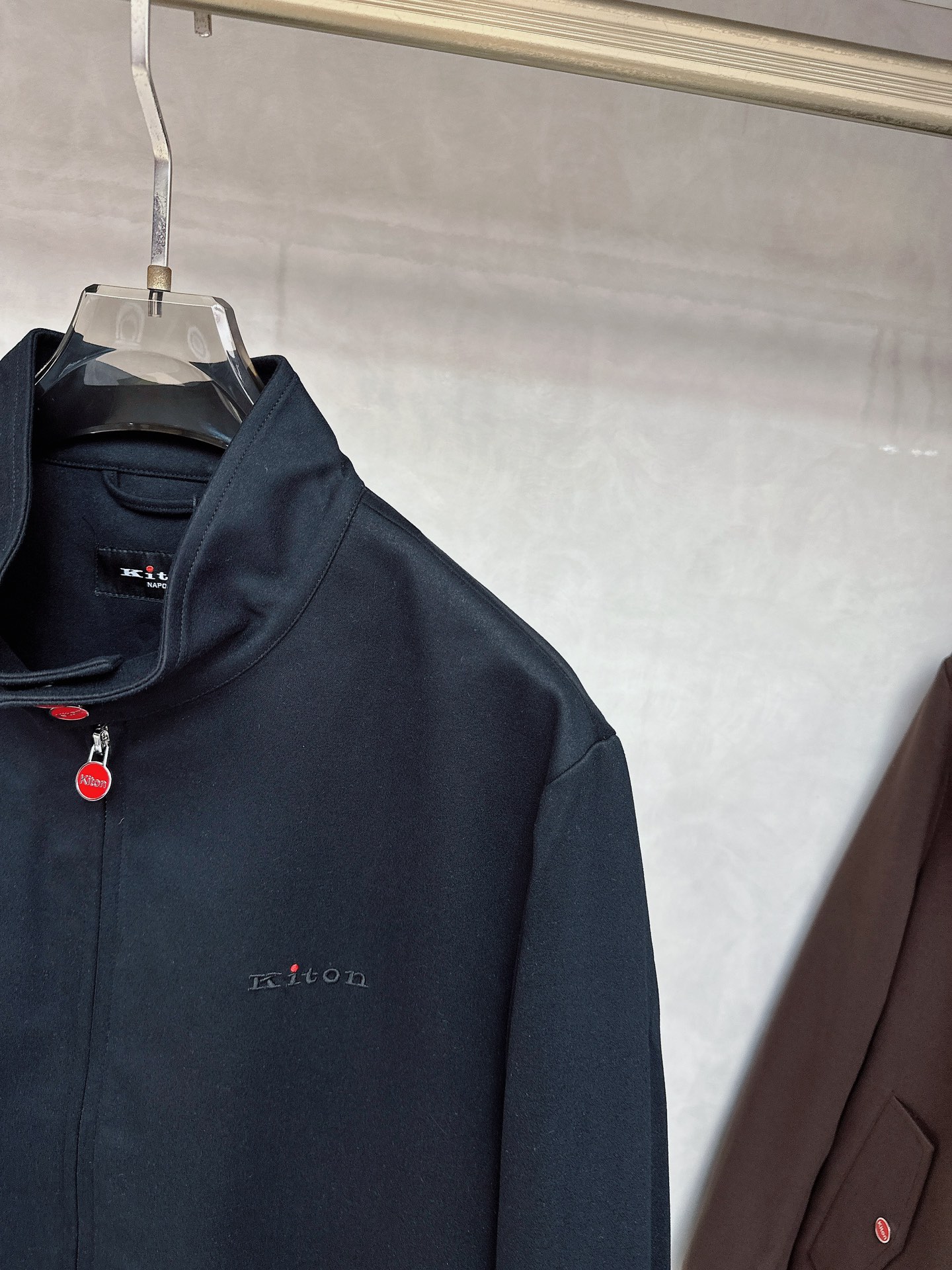  KITON💥独家专供最新时尚秋冬夹克，经典设计感与颜值爆棚的外套，品质更是无法挑剔品控可以直接入手，不